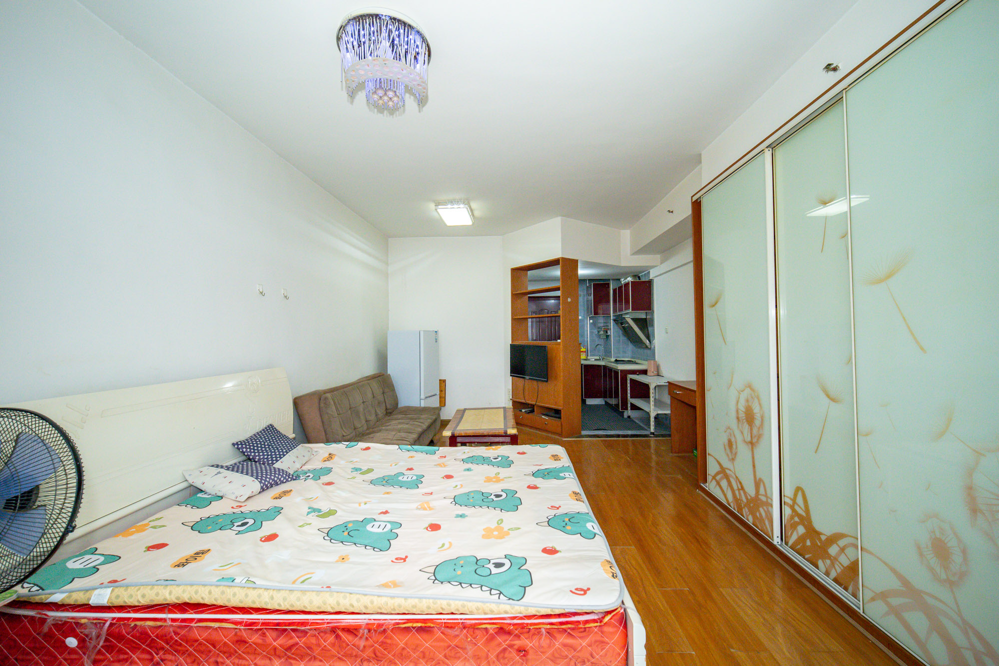 时代星城 1室1厅1卫 18.8万 时代星城 1室1厅1卫 18.8万客厅