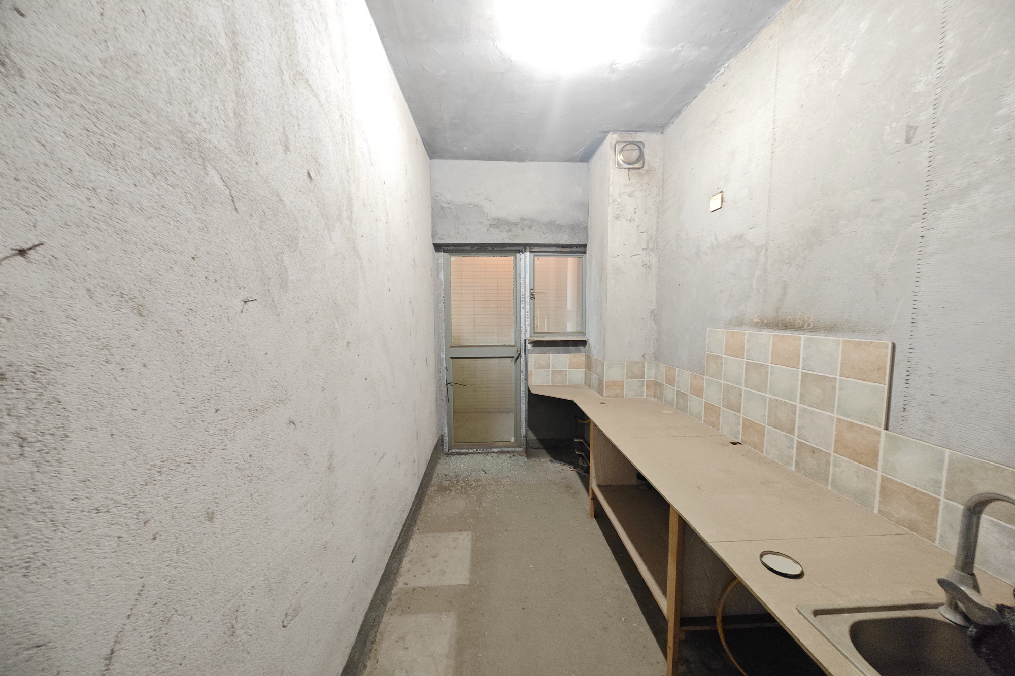 新城新世界一二三期  2室2厅1卫    82.0万厨房