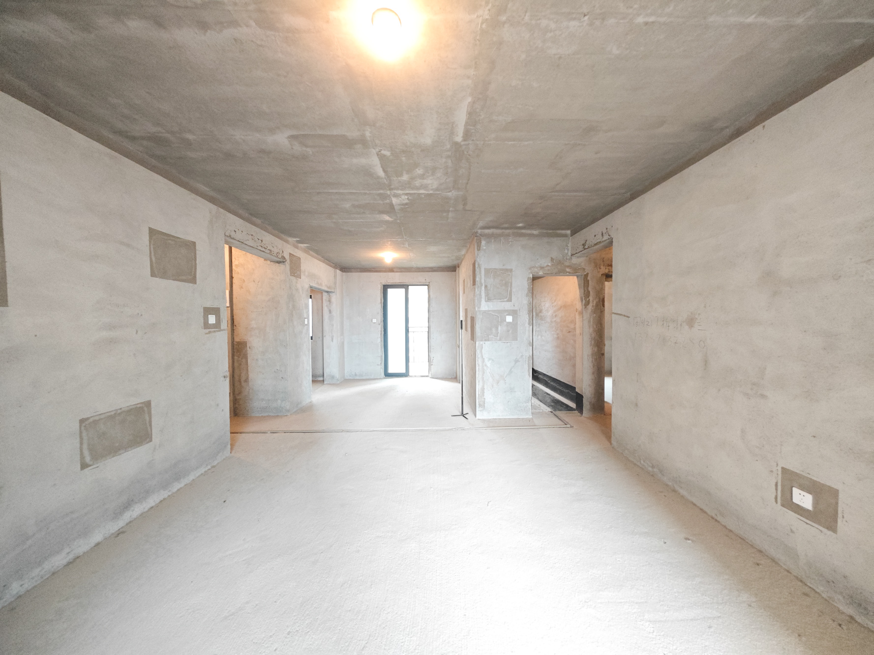 中建嘉和城  4室2厅2卫   145.00万