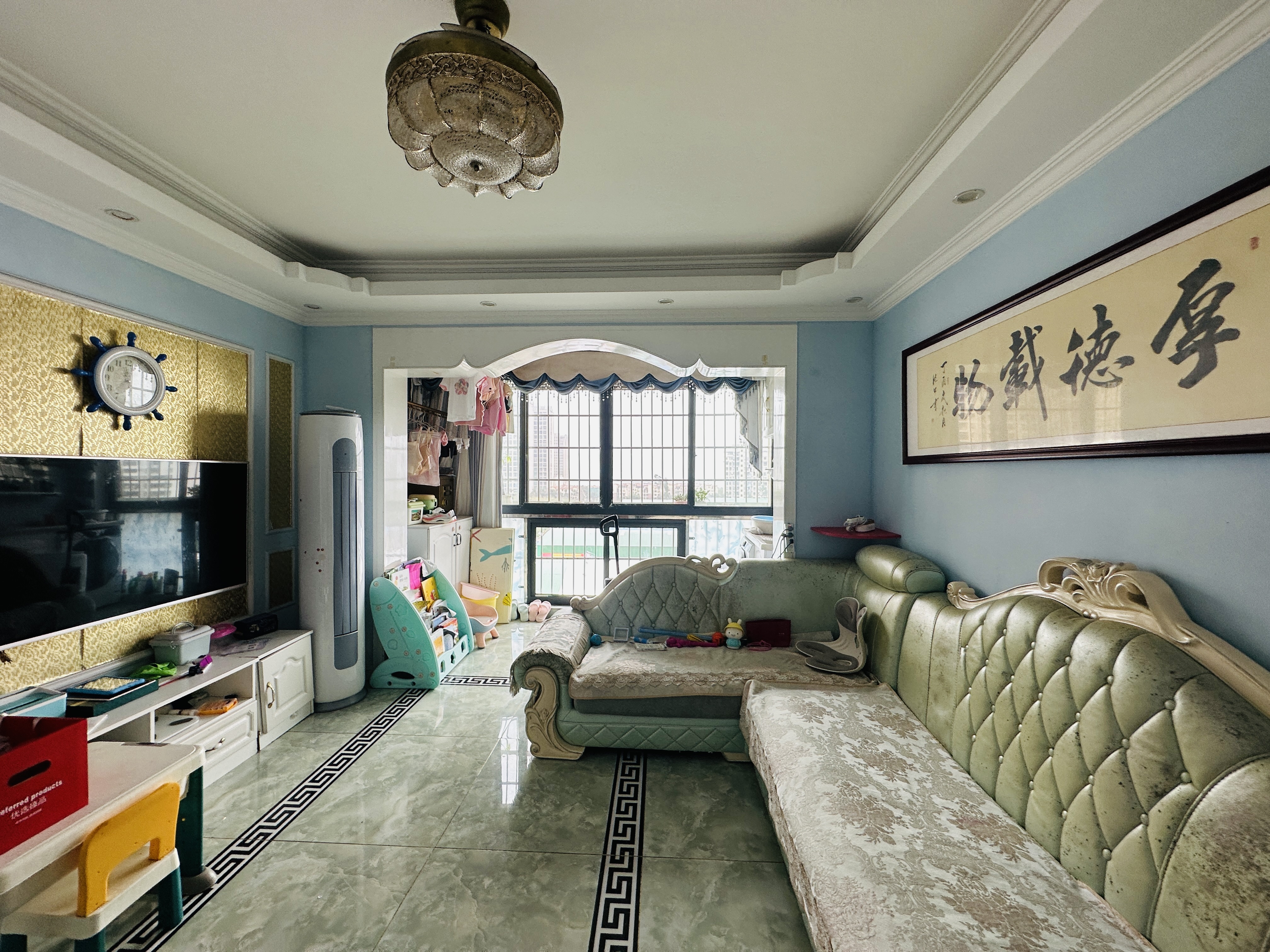 山海苑  2室2厅1卫    138.0万 山海苑  2室2厅1卫    138.0万客厅