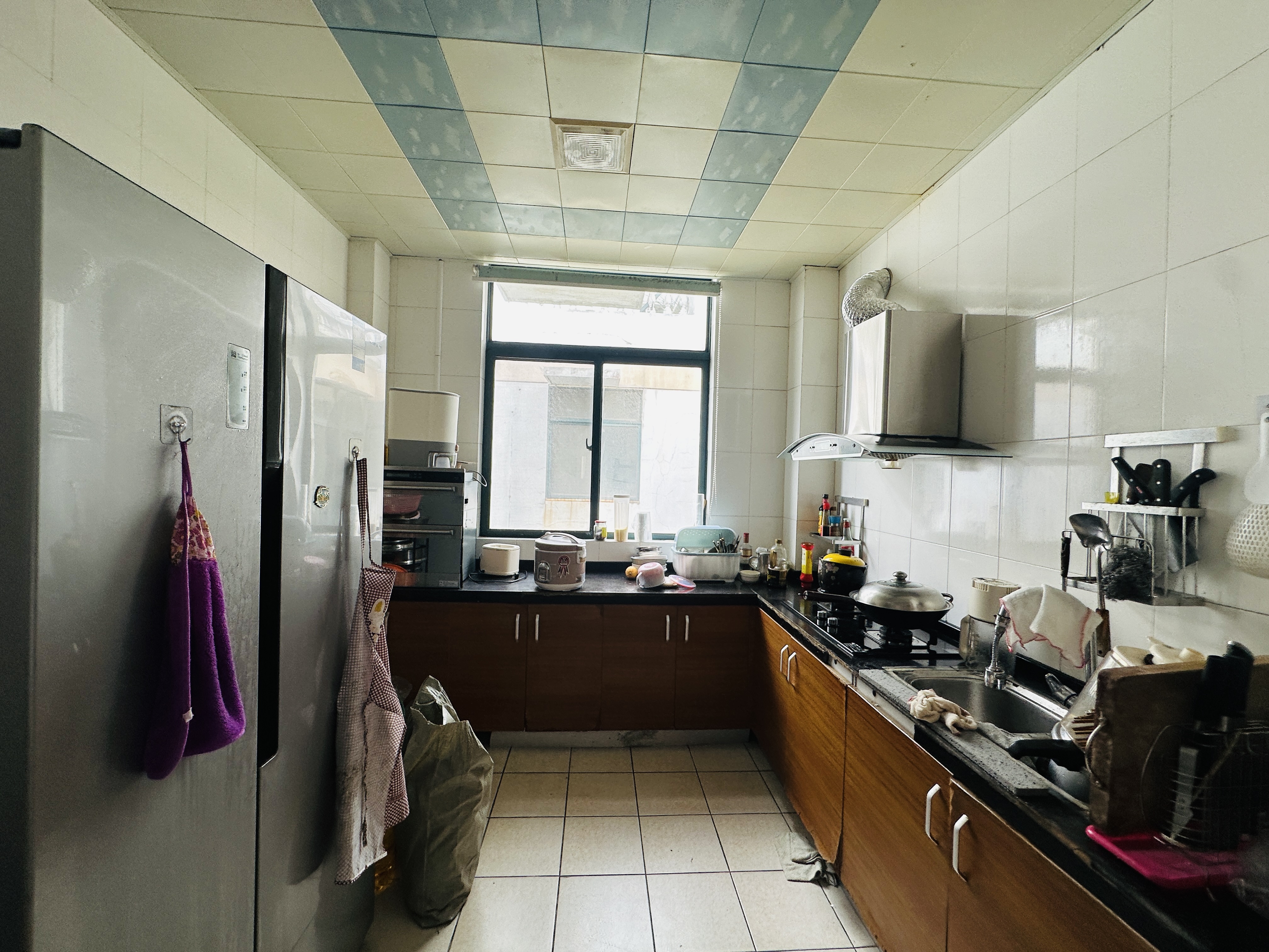 秀山观海苑  2室2厅1卫    110.0万 秀山观海苑  2室2厅1卫    110.0万厨房