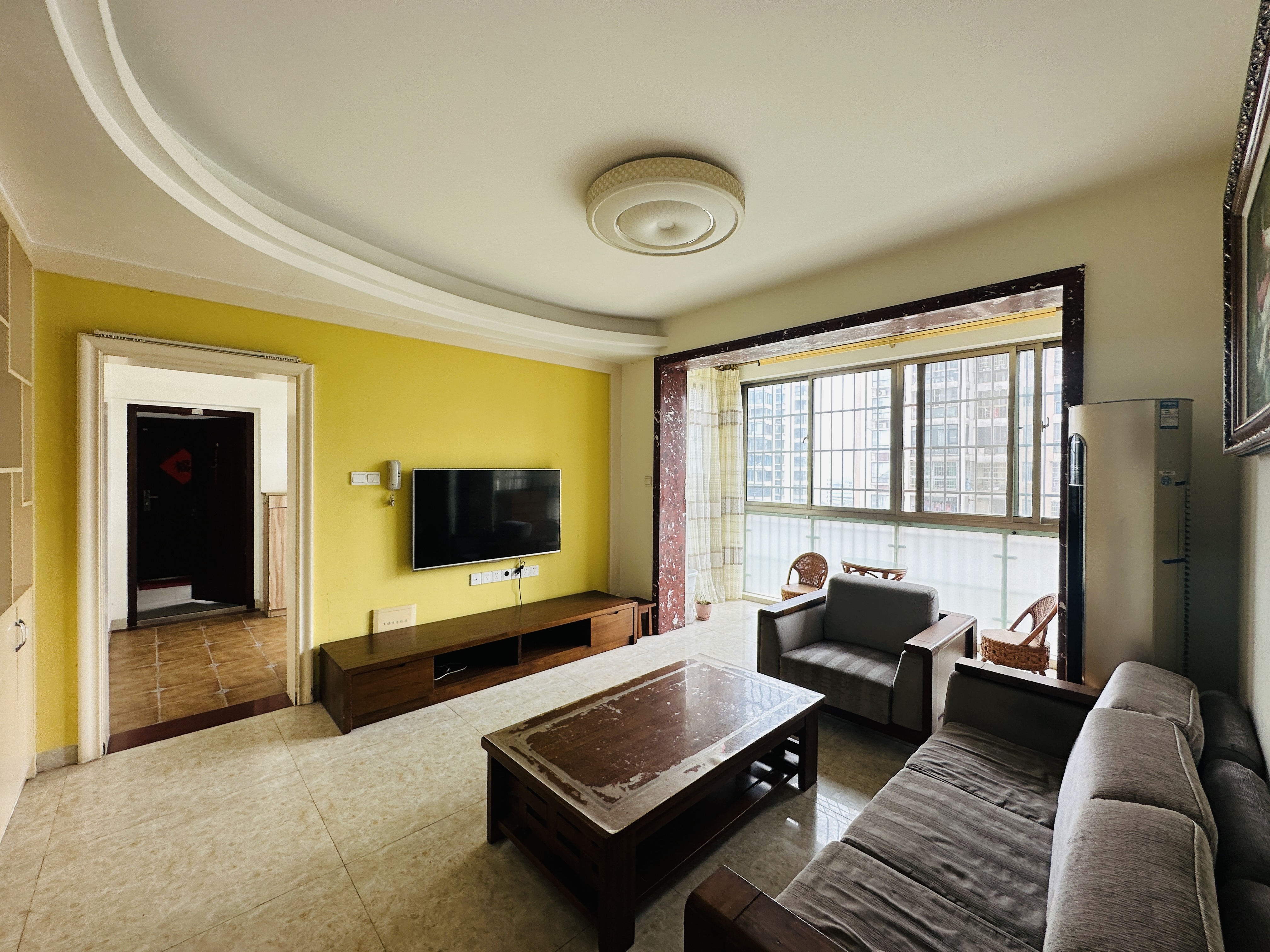 山海苑  3室2厅1卫    145.0万 山海苑  3室2厅1卫    145.0万客厅