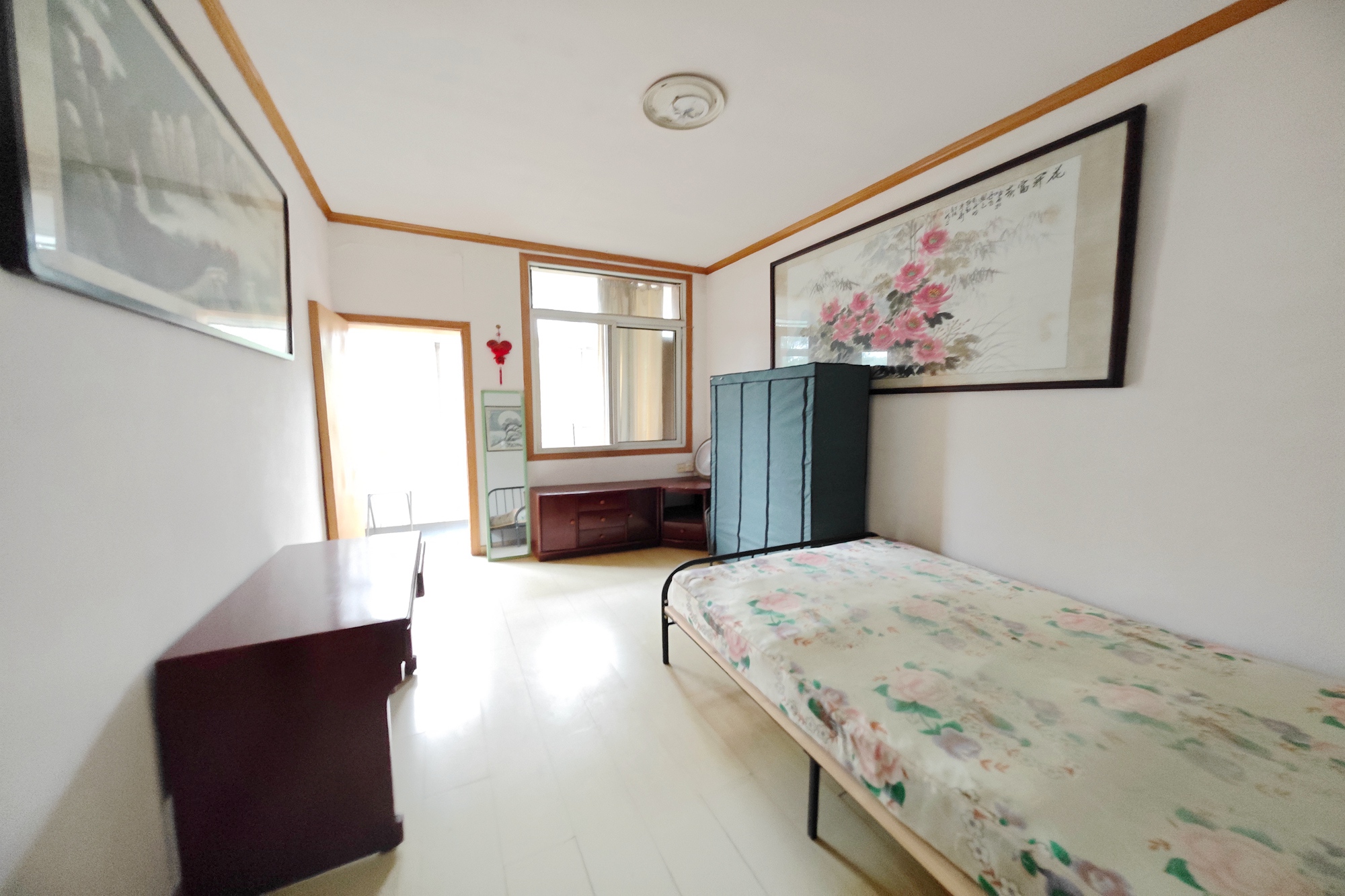 左家塘公安局宿舍  2室1厅1卫   39.00万卧室