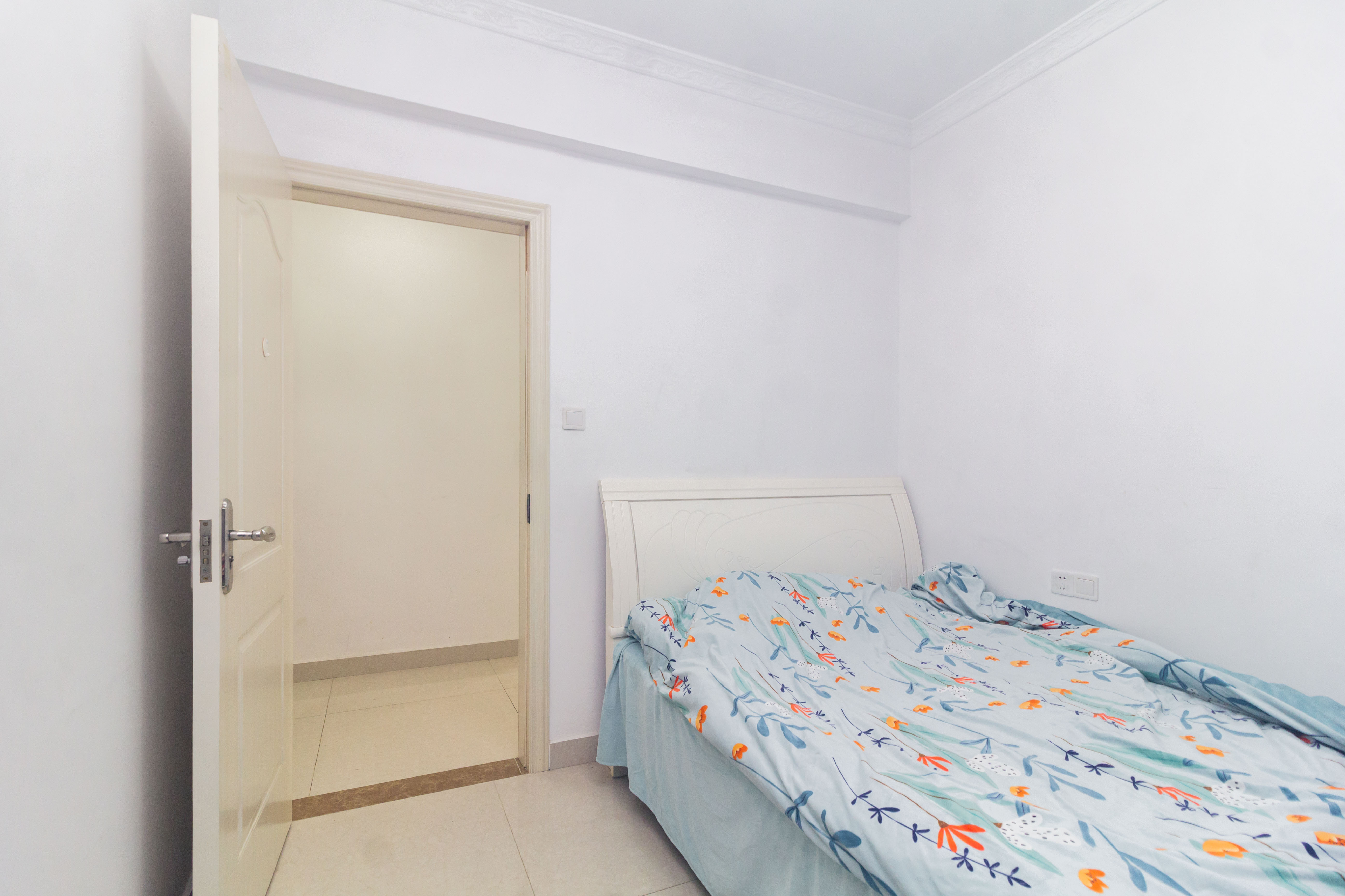 中交中央公园D4区  3室2厅1卫    90.0万 中交中央公园D4区  3室2厅1卫    90.0万卧室