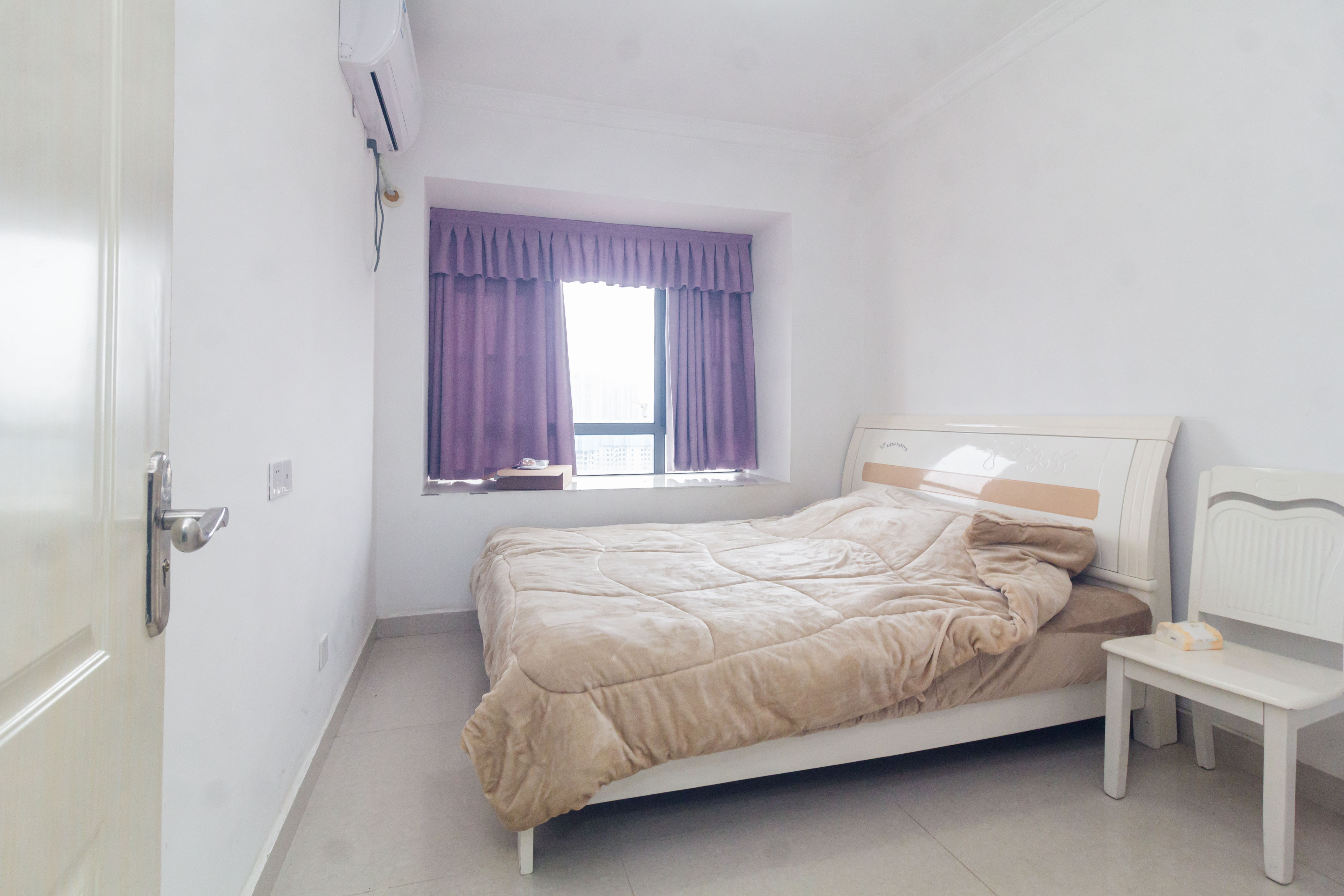 中交中央公园D4区  3室2厅1卫    90.0万 中交中央公园D4区  3室2厅1卫    90.0万卧室