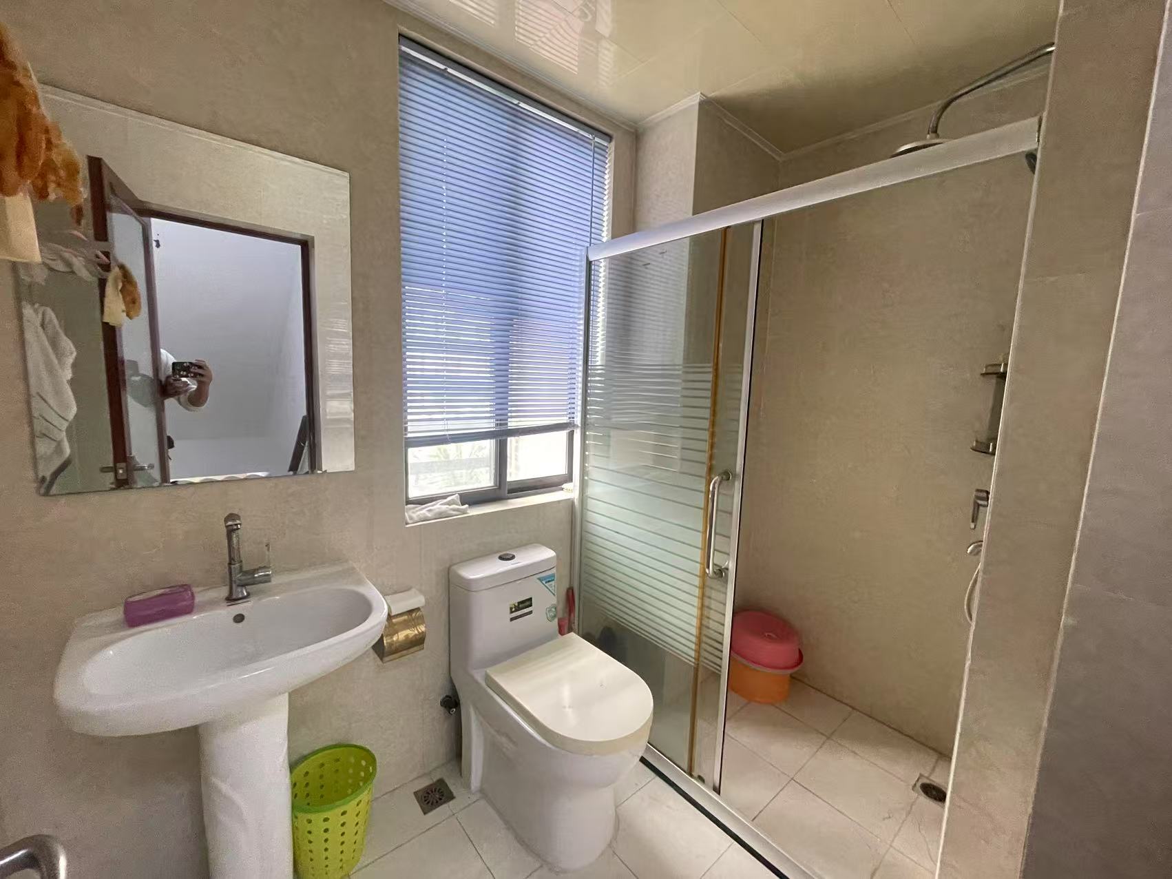 金城万花坊  3室2厅2卫    155.0万 金城万花坊  3室2厅2卫    155.0万室内图