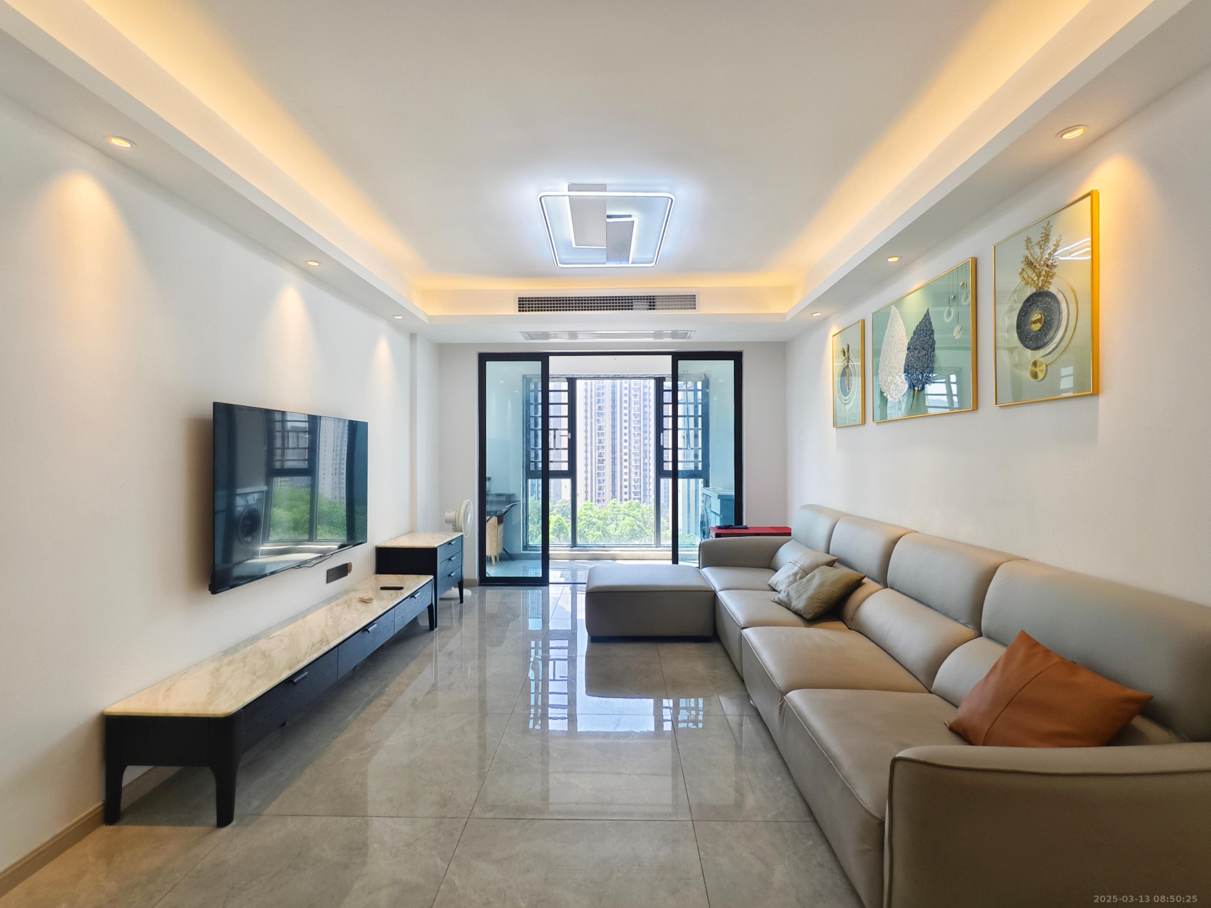 臻园  3室2厅2卫    3500.0元/月 臻园  3室2厅2卫    3500.0元/月室内图