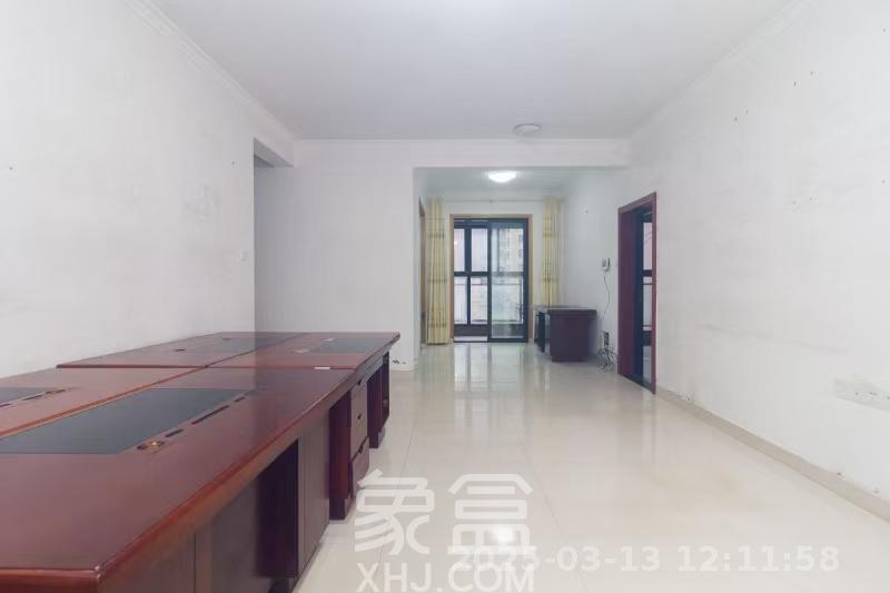 辉煌国际城一期  3室2厅1卫   3500.00元/月室内图