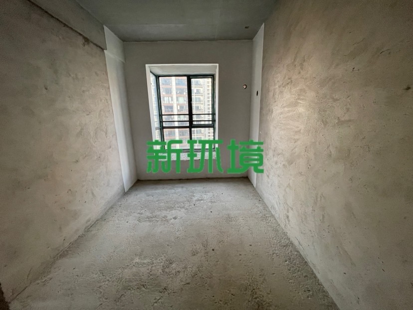 靛达广场  4室2厅2卫    79.0万 靛达广场  4室2厅2卫    79.0万客厅