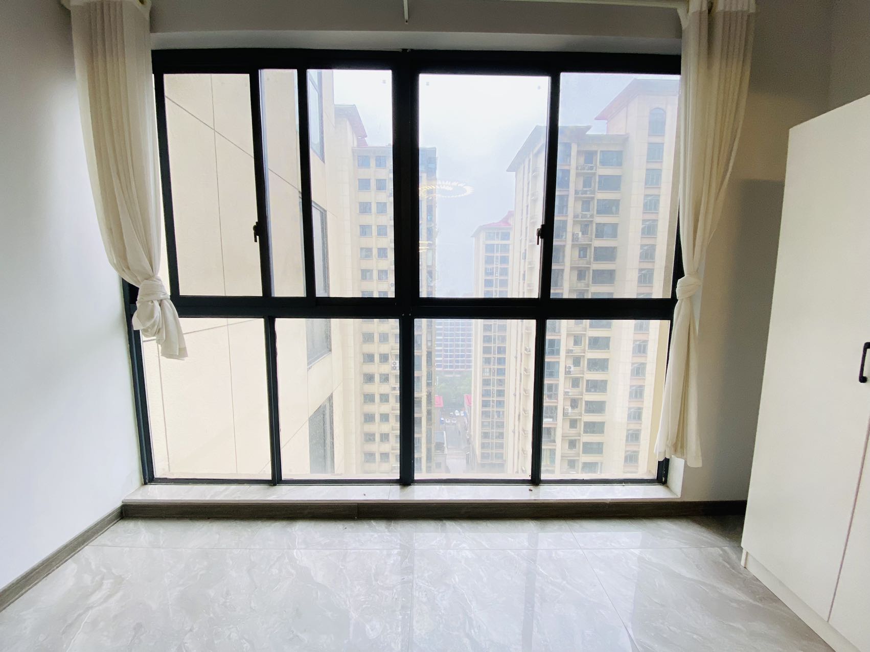 梓湖明珠  3室2厅2卫    1800.0元/月 梓湖明珠  3室2厅2卫    1800.0元/月室内图