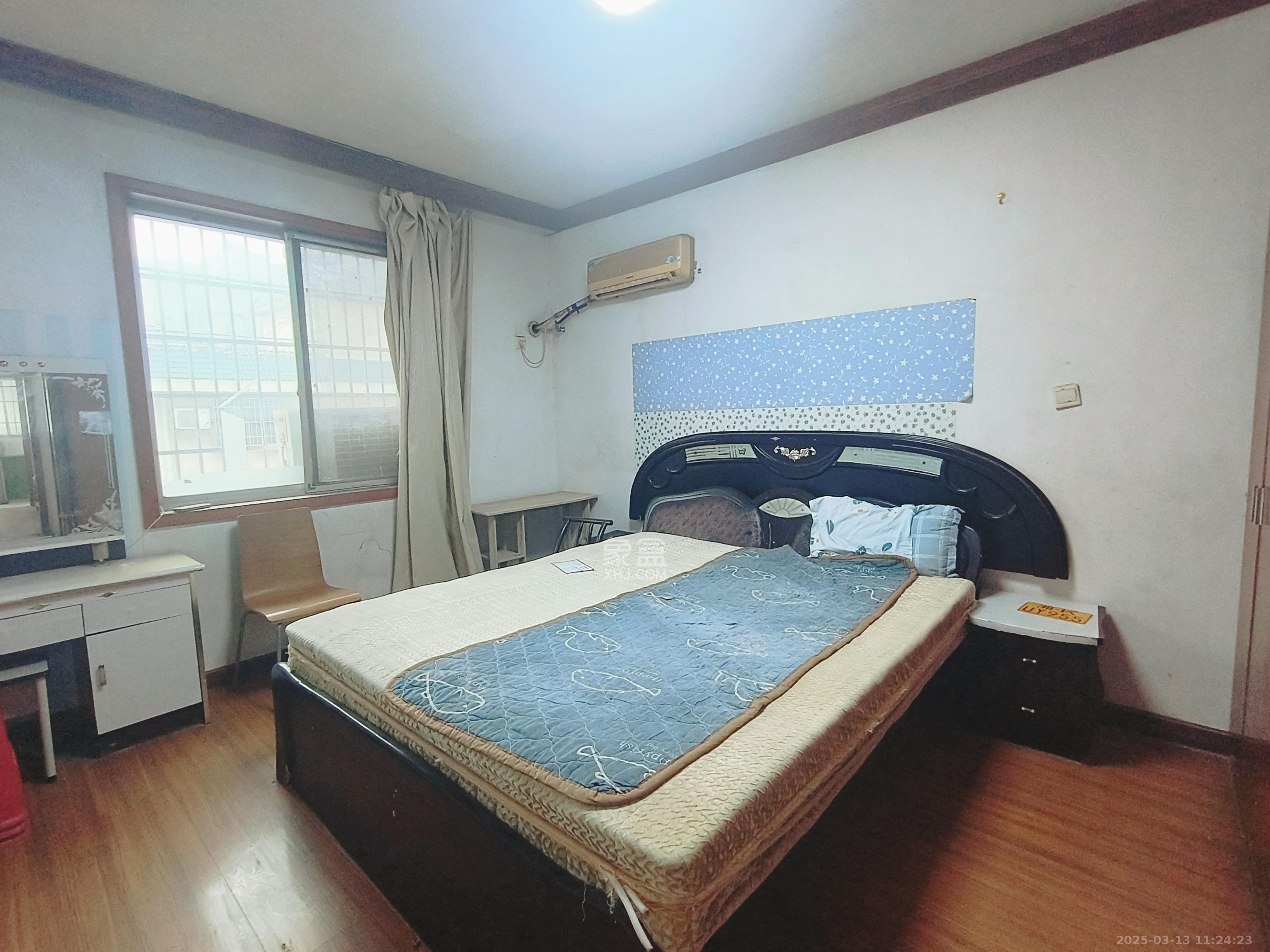 茶叶大市场“山水茗园”  3室2厅1卫   1150.00元/月室内图
