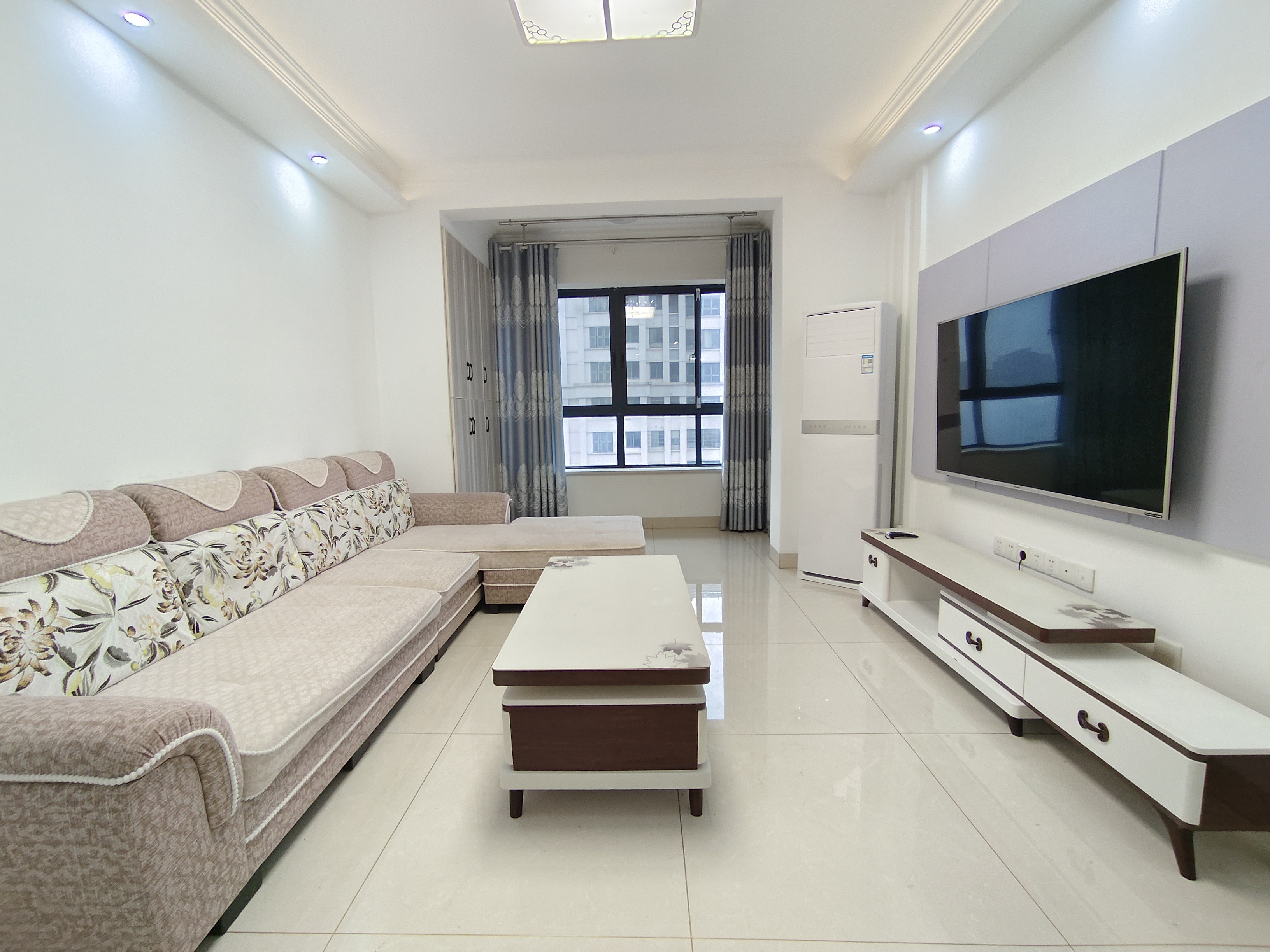 西郡佳园 2室2厅1卫 1700.0元/月 西郡佳园 2室2厅1卫 1700.0元/月户型图