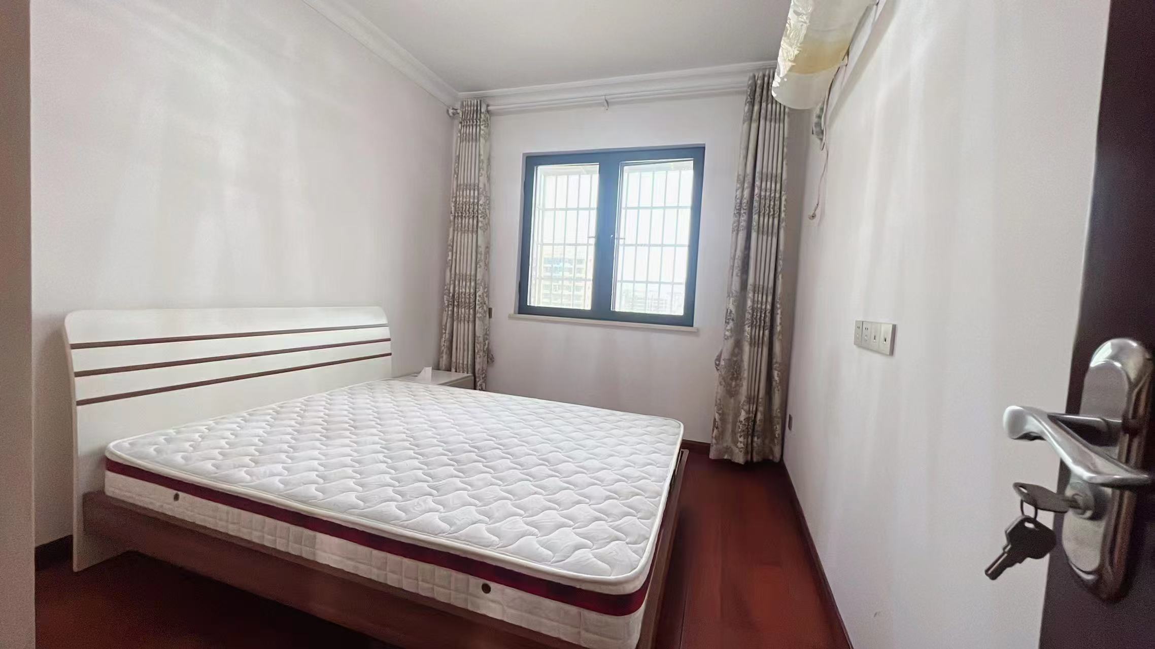 国兴城(B区) 3室2厅2卫 4500.0元/月 国兴城(B区) 3室2厅2卫 4500.0元/月室内图