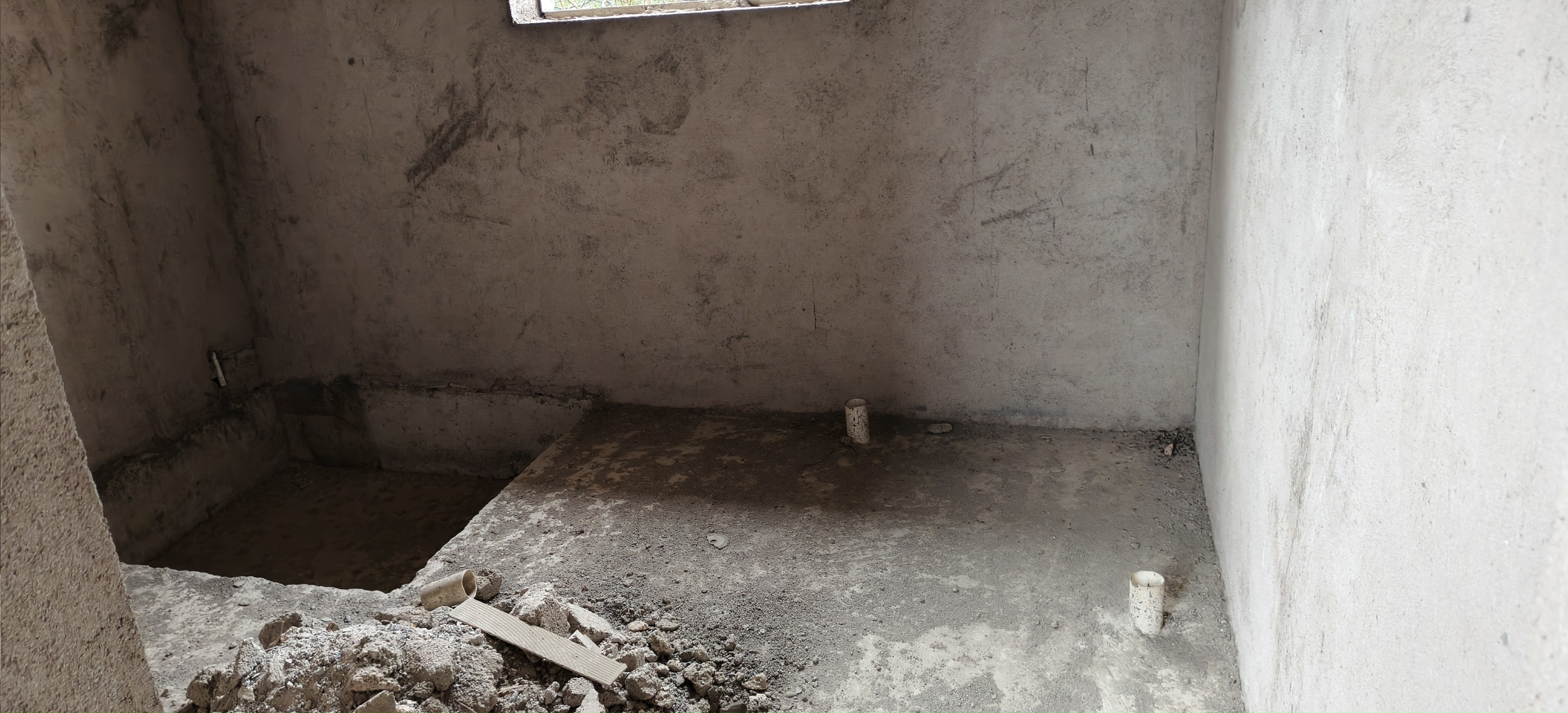 南庄坪散盘 8室2厅3卫 88.0万 南庄坪散盘 8室2厅3卫 88.0万客厅