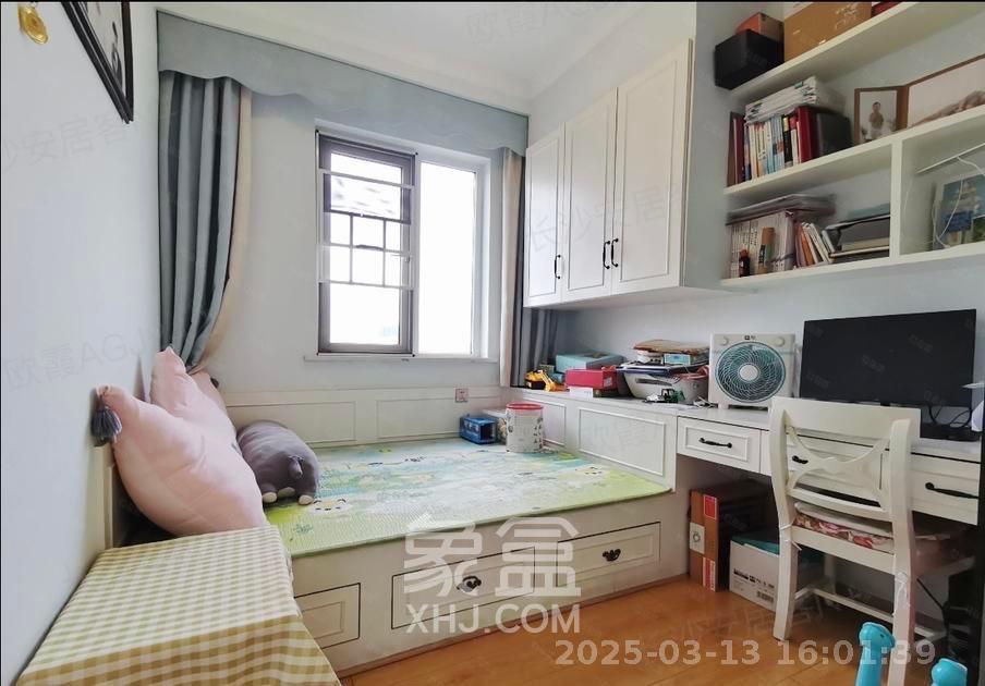 MOMA当代广场  4室2厅2卫   3000.00元/月室内图