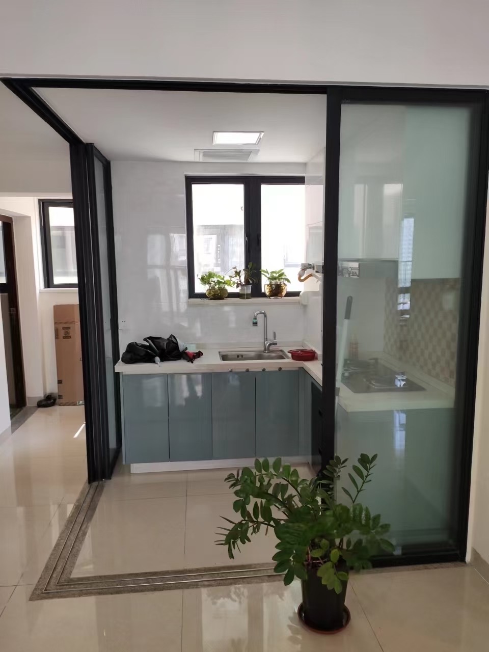 龙昆悦城 2室1厅1卫 2500.0元/月 龙昆悦城 2室1厅1卫 2500.0元/月室内图