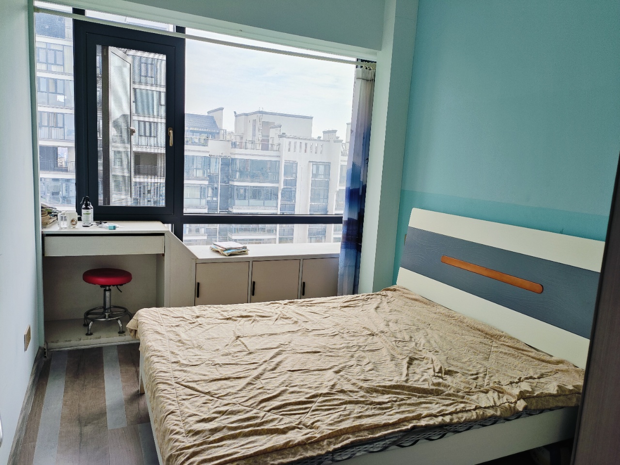 梓山湖领御 1室2厅2卫 2200.0元/月 梓山湖领御 1室2厅2卫 2200.0元/月室内图