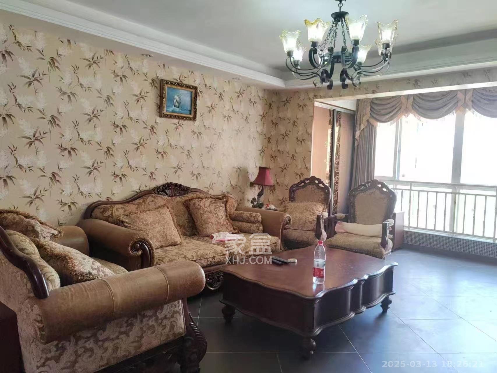 先锋水韵花都 4室2厅1卫 3500.0元/月 先锋水韵花都 4室2厅1卫 3500.0元/月室内图