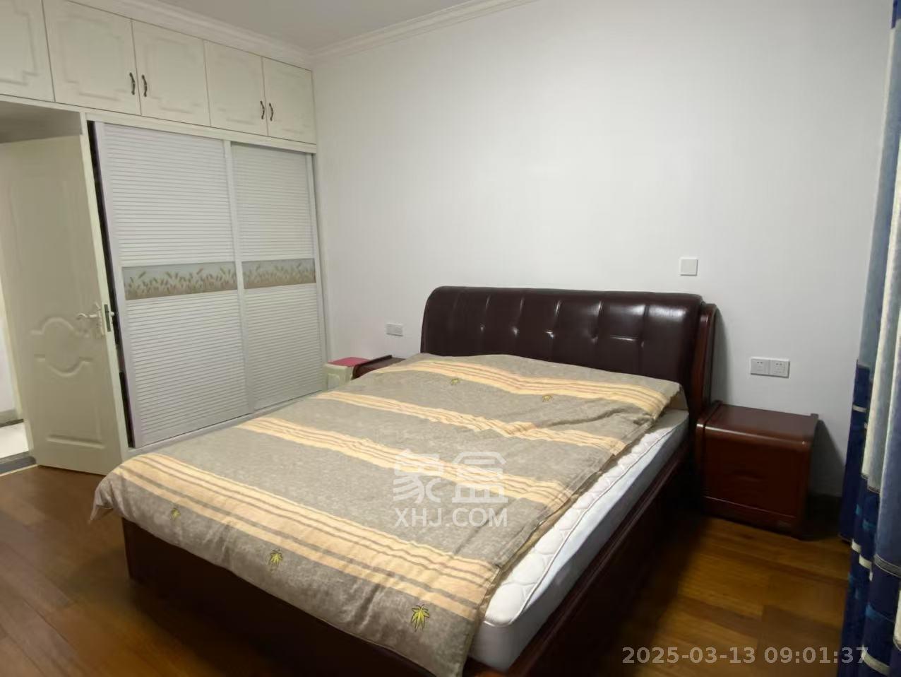 宏聚地中海  4室2厅2卫   2500.00元/月室内图