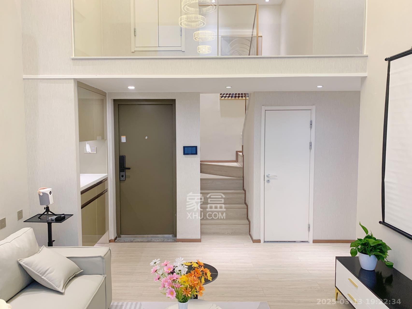 华远华时代 4室2厅1卫 5000.0元/月 华远华时代 4室2厅1卫 5000.0元/月室内图