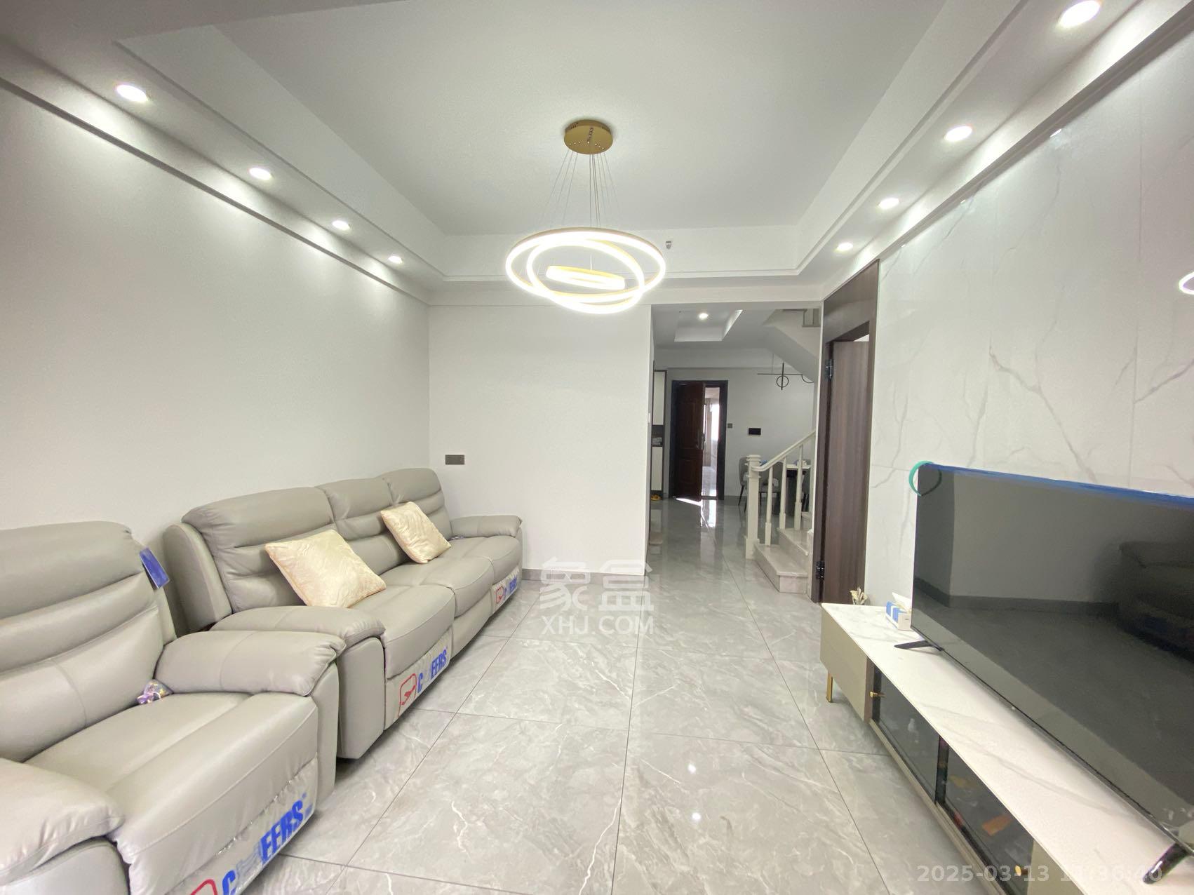 明昇壹城(明昇时代广场)二期 4室2厅2卫 3900.0元/月 明昇壹城(明昇时代广场)二期 4室2厅2卫 3900.0元/月室内图