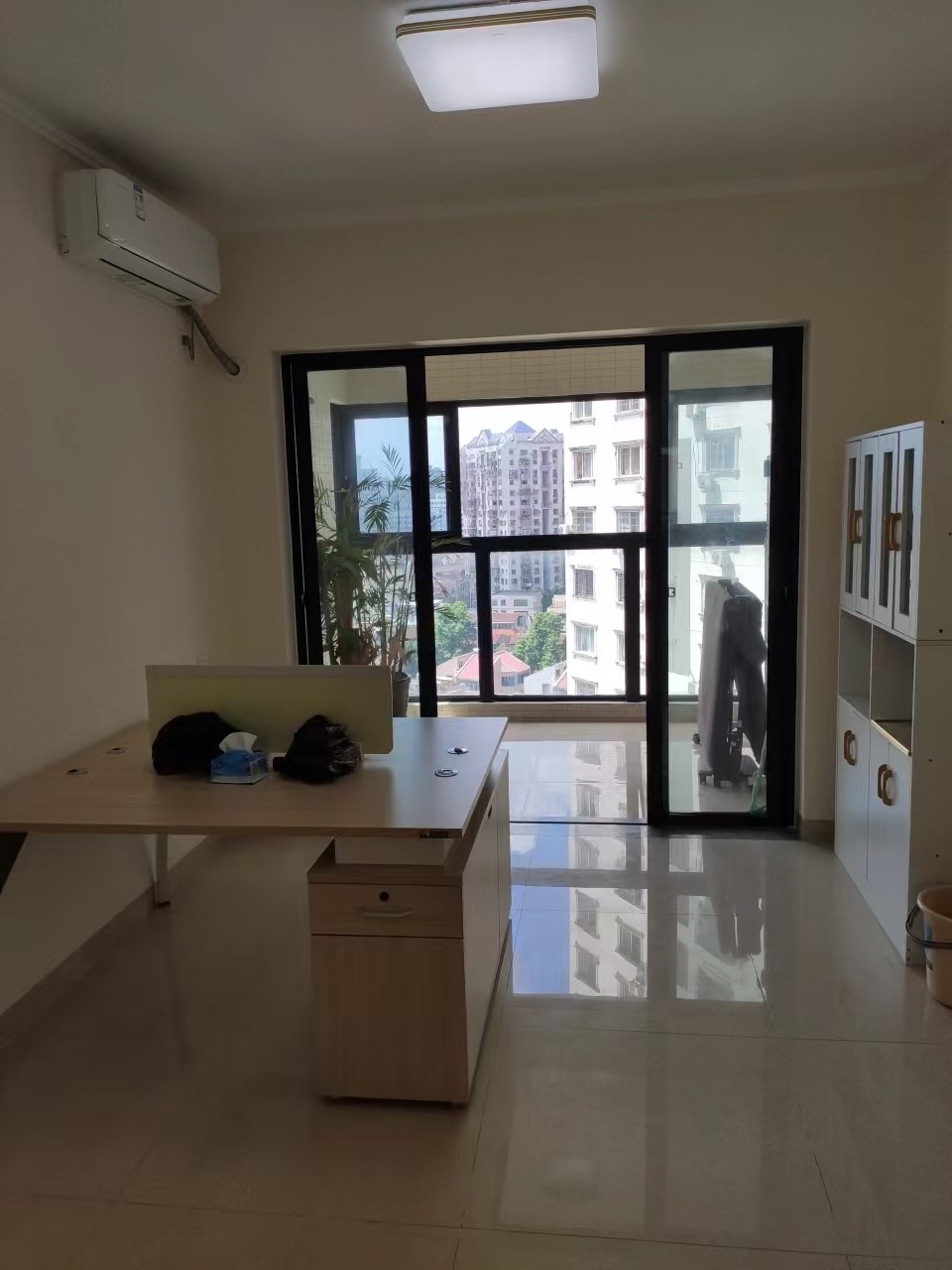 龙昆悦城 2室1厅1卫 2500.0元/月 龙昆悦城 2室1厅1卫 2500.0元/月室内图