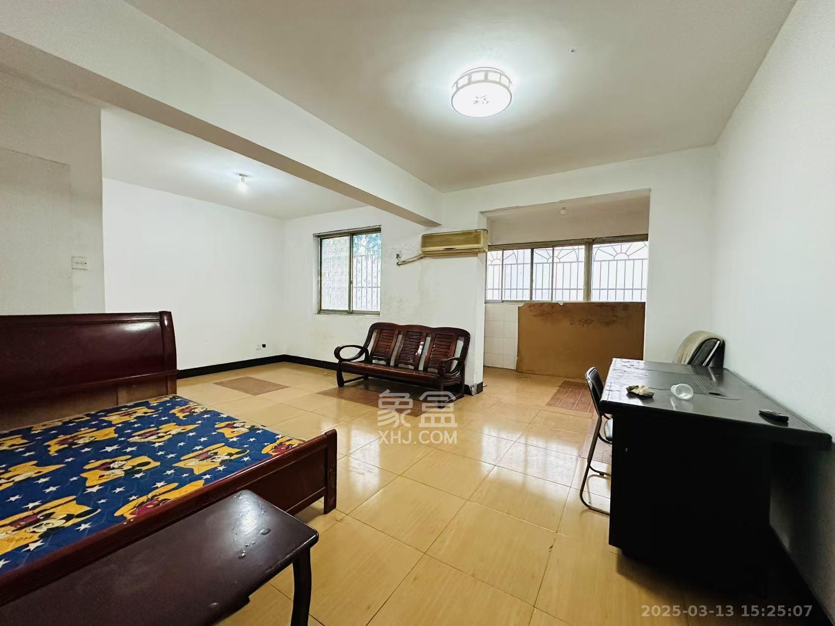 丽都苑  3室2厅1卫    2200.0元/月 丽都苑  3室2厅1卫    2200.0元/月室内图