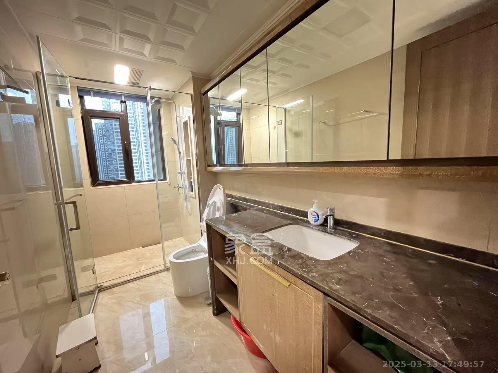 晟通牡丹舸 4室2厅2卫 13500.0元/月 晟通牡丹舸 4室2厅2卫 13500.0元/月室内图