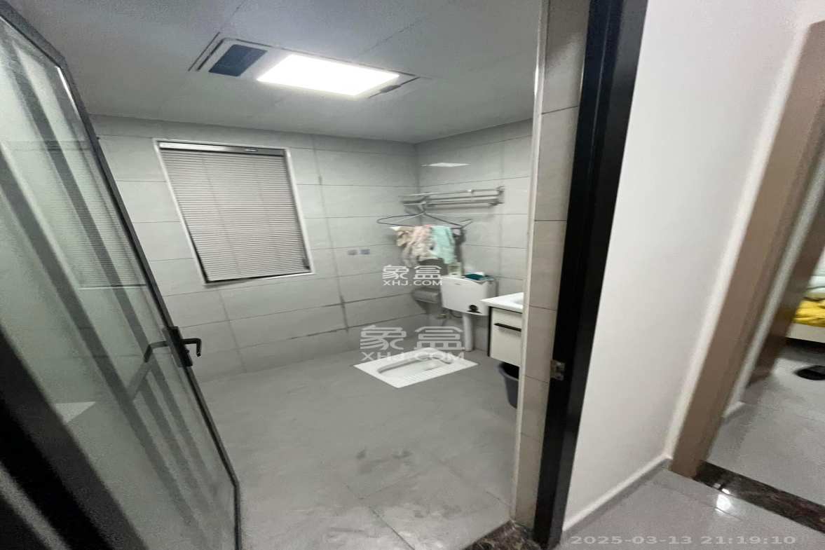 旭日嘉苑  2室2厅1卫    2400.0元/月 旭日嘉苑  2室2厅1卫    2400.0元/月室内图