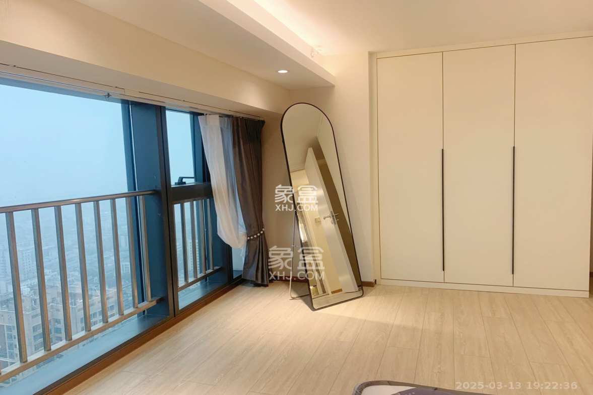 华远华时代 4室2厅1卫 5000.0元/月 华远华时代 4室2厅1卫 5000.0元/月室内图