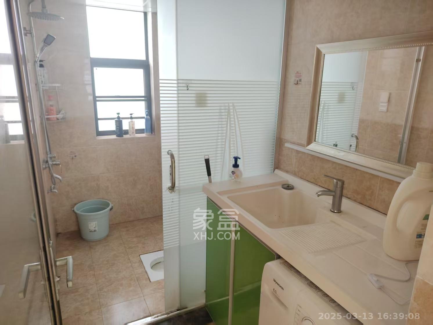 兰亭湾畔 3室2厅1卫 2500.0元/月 兰亭湾畔 3室2厅1卫 2500.0元/月室内图