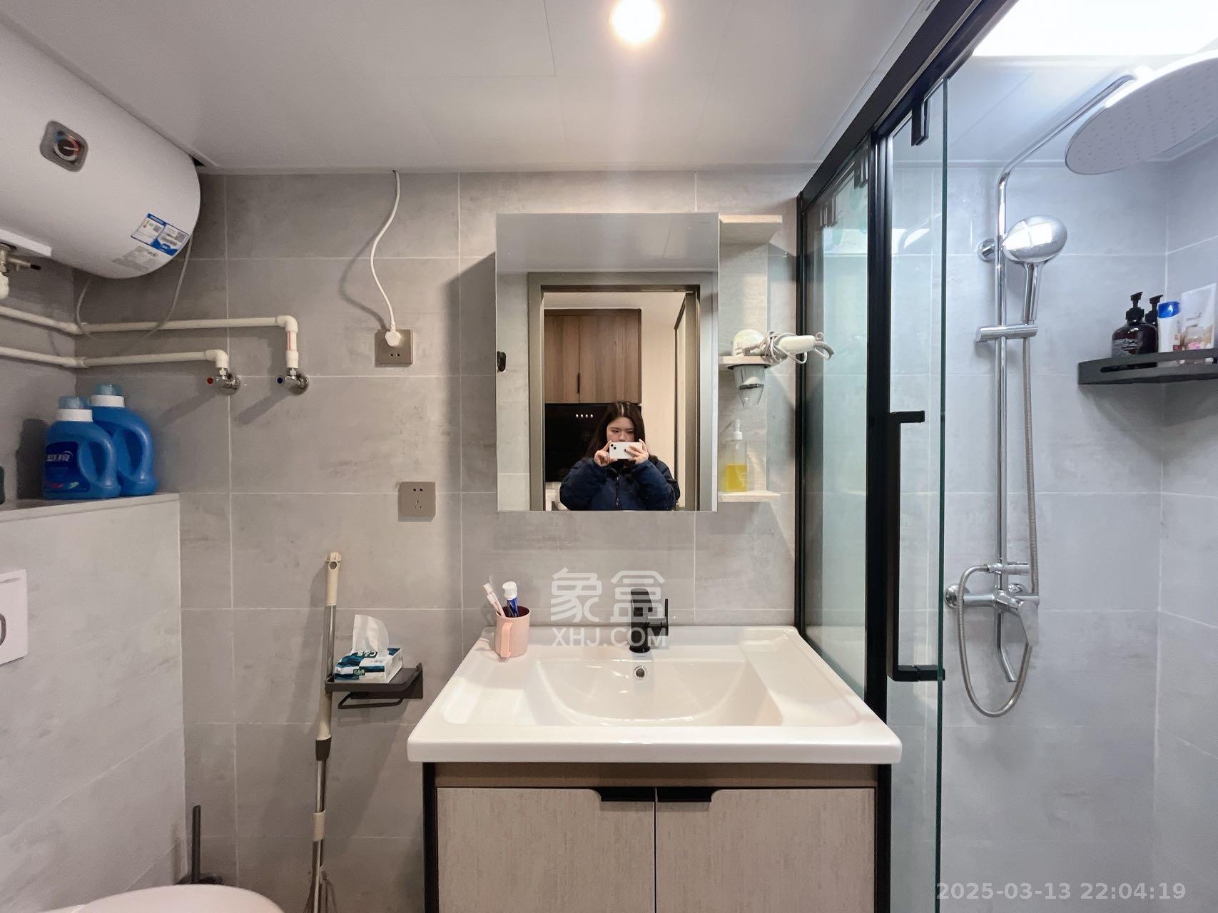 珠江花城好世界  1室1厅1卫    2000.0元/月 珠江花城好世界  1室1厅1卫    2000.0元/月室内图