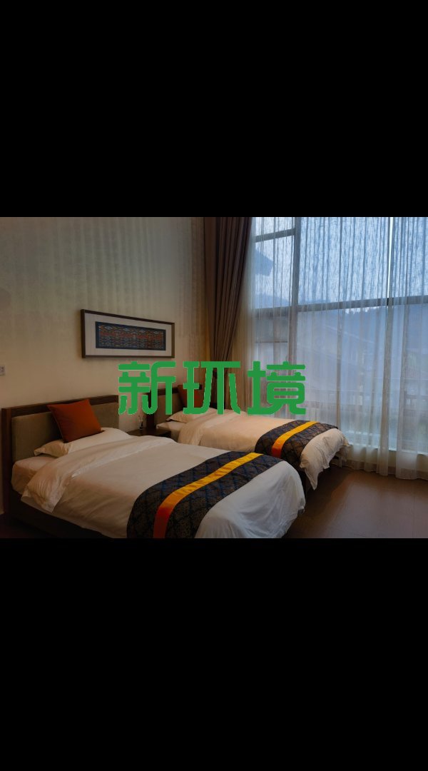 碧桂园  5室3厅4卫    170.0万 碧桂园  5室3厅4卫    170.0万客厅