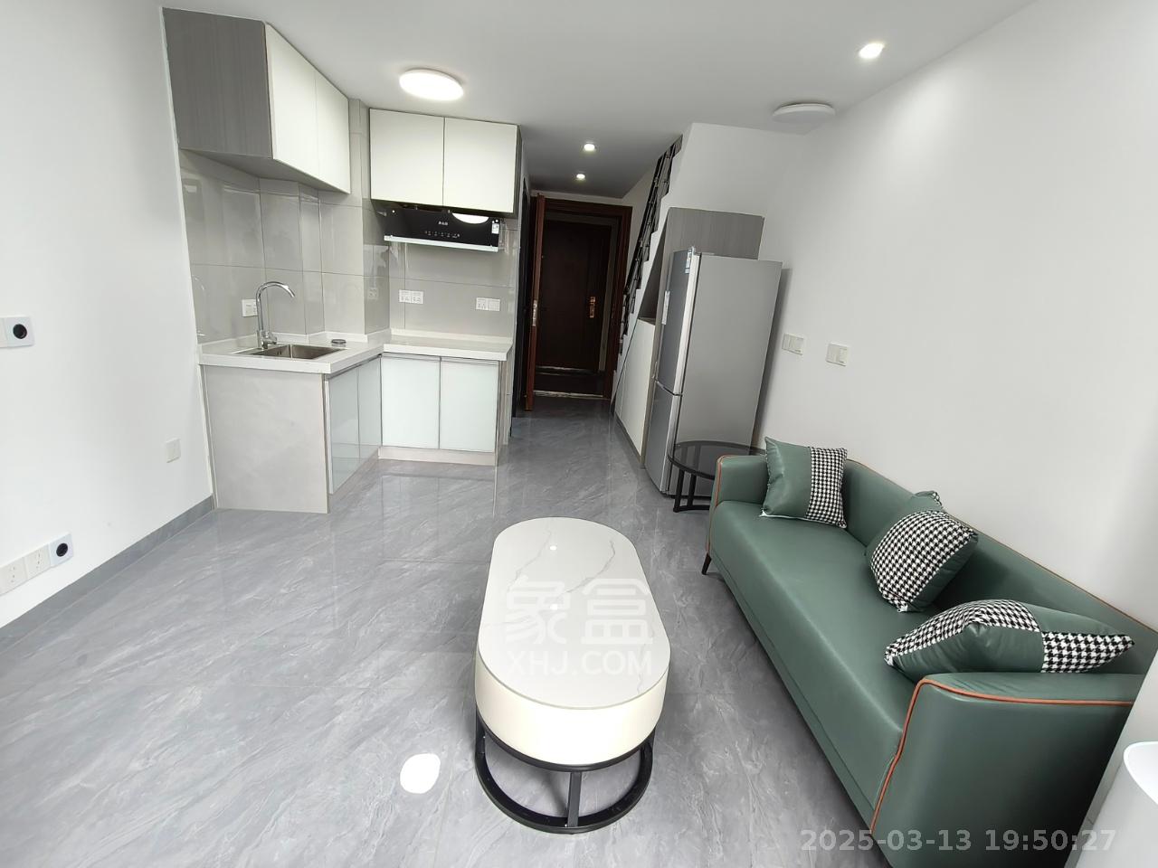 碧桂园星荟  1室1厅1卫    1200.0元/月 碧桂园星荟  1室1厅1卫    1200.0元/月室内图