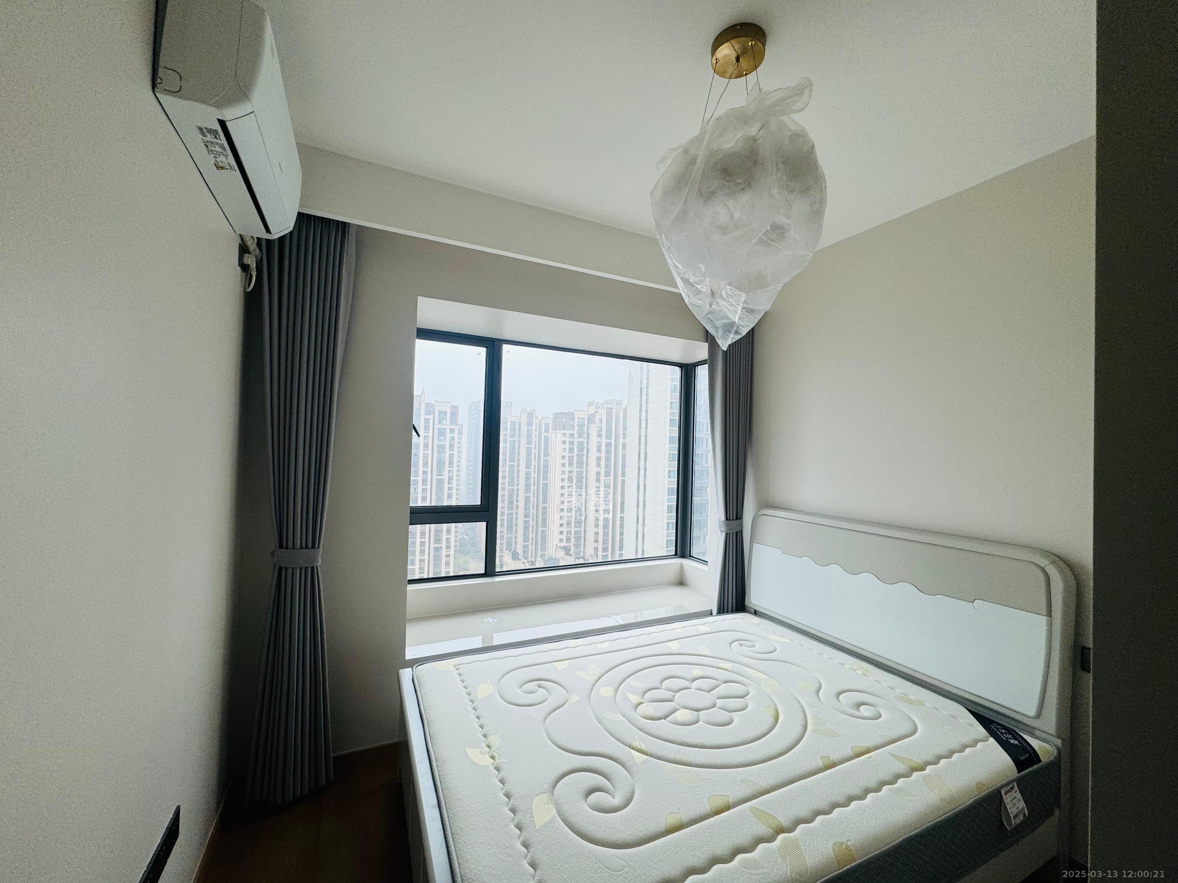 诺德滨江逸园（中铁逸园）  4室2厅2卫   4200.00元/月室内图