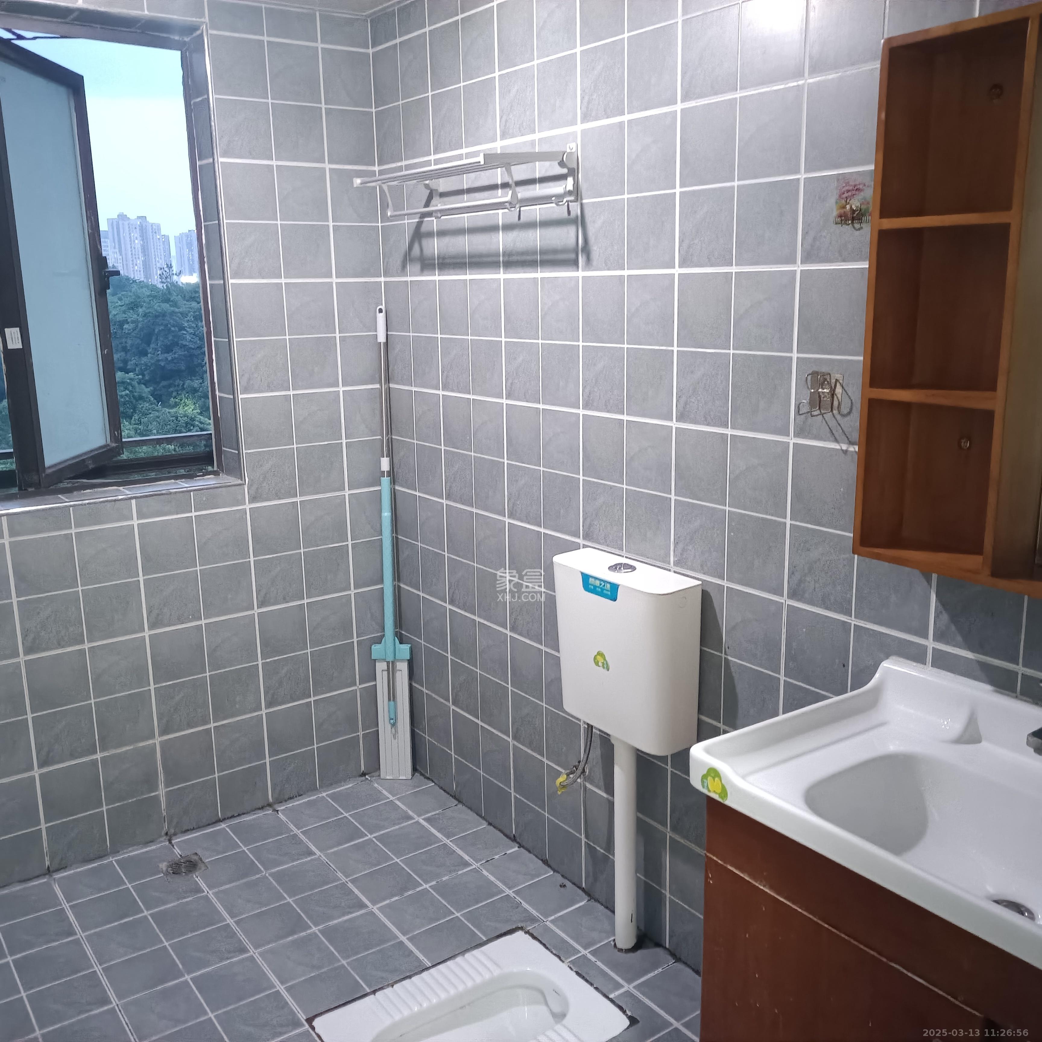 和泓梅溪四季  4室2厅2卫    2800.0元/月 和泓梅溪四季  4室2厅2卫    2800.0元/月室内图