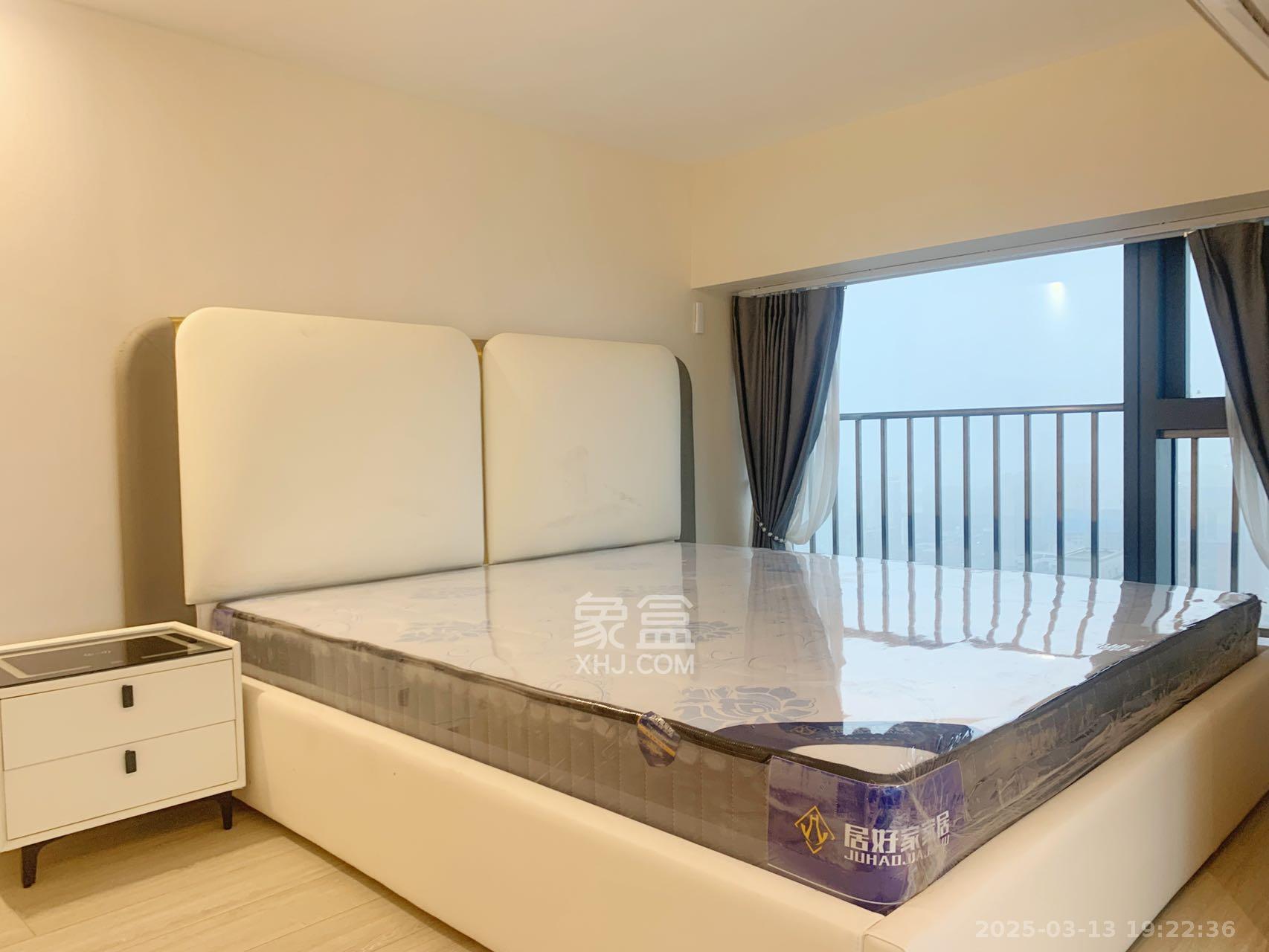 华远华时代 4室2厅1卫 5000.0元/月 华远华时代 4室2厅1卫 5000.0元/月室内图