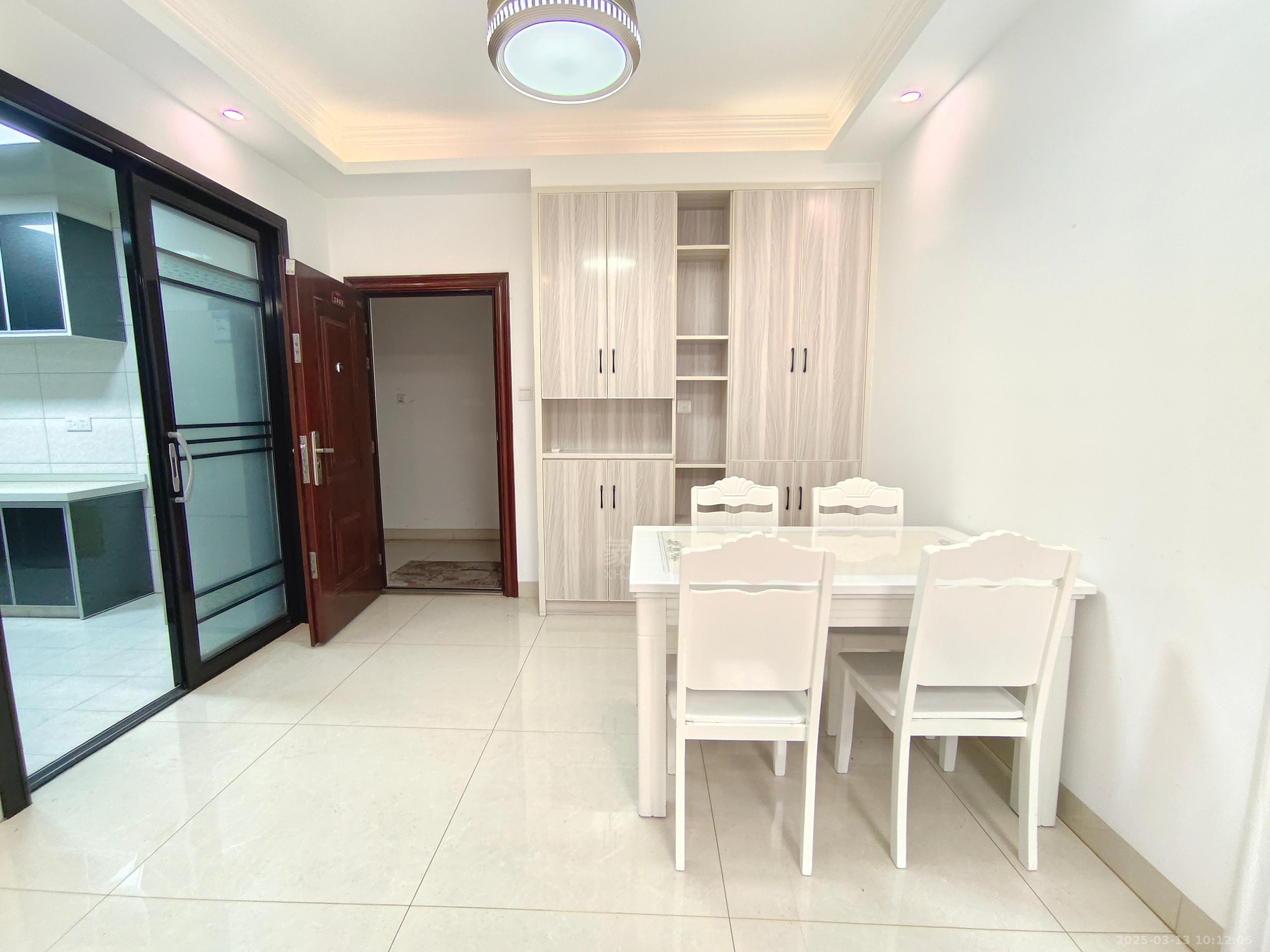 西郡佳园 2室2厅1卫 1700.0元/月 西郡佳园 2室2厅1卫 1700.0元/月室内图