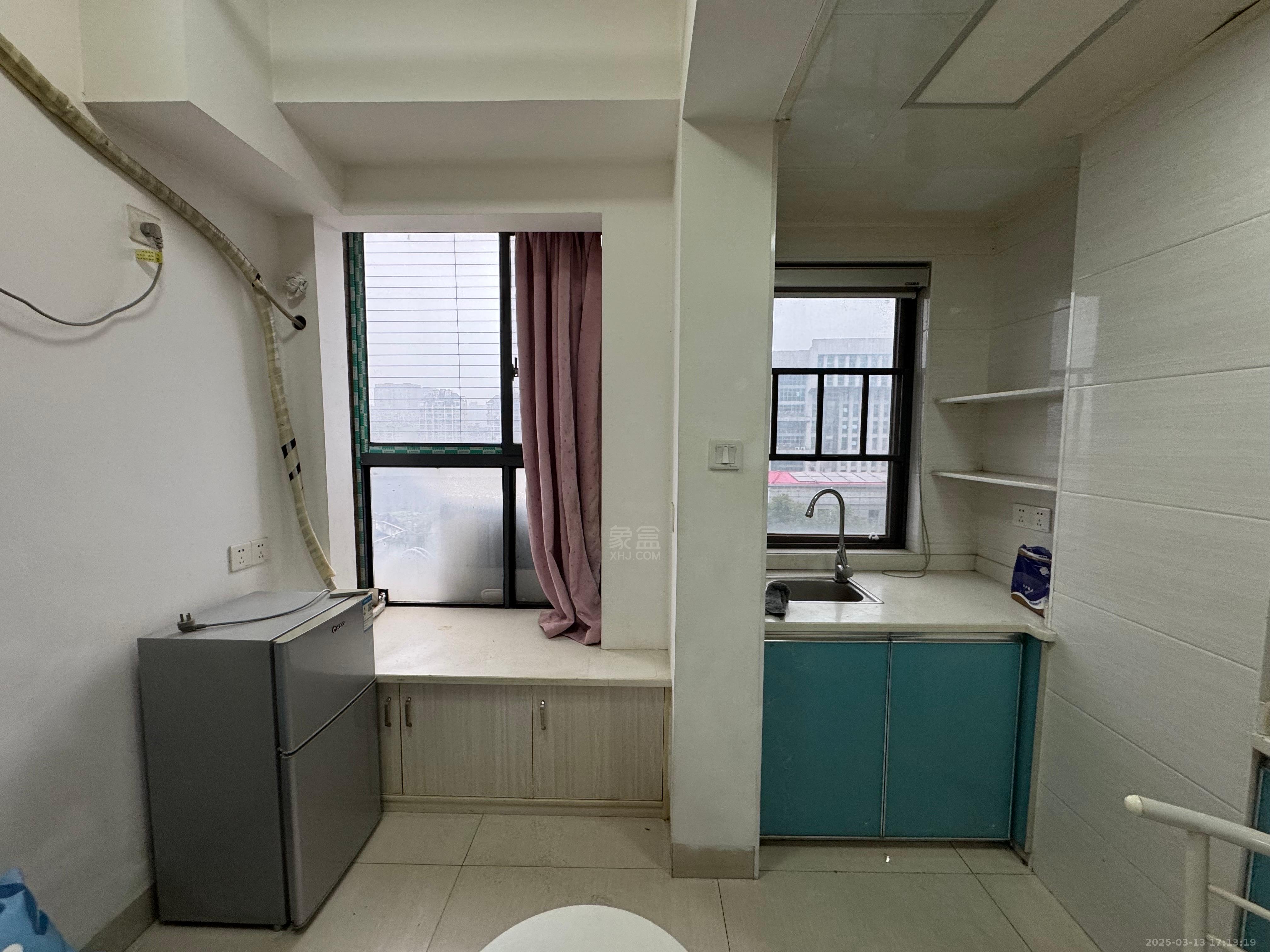 中建御山和苑 1室0厅0卫 1000.0元/月 中建御山和苑 1室0厅0卫 1000.0元/月室内图