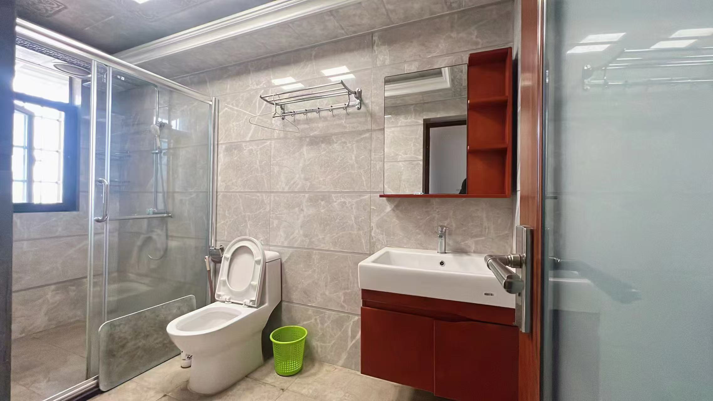 国兴城(B区) 3室2厅2卫 4500.0元/月 国兴城(B区) 3室2厅2卫 4500.0元/月室内图