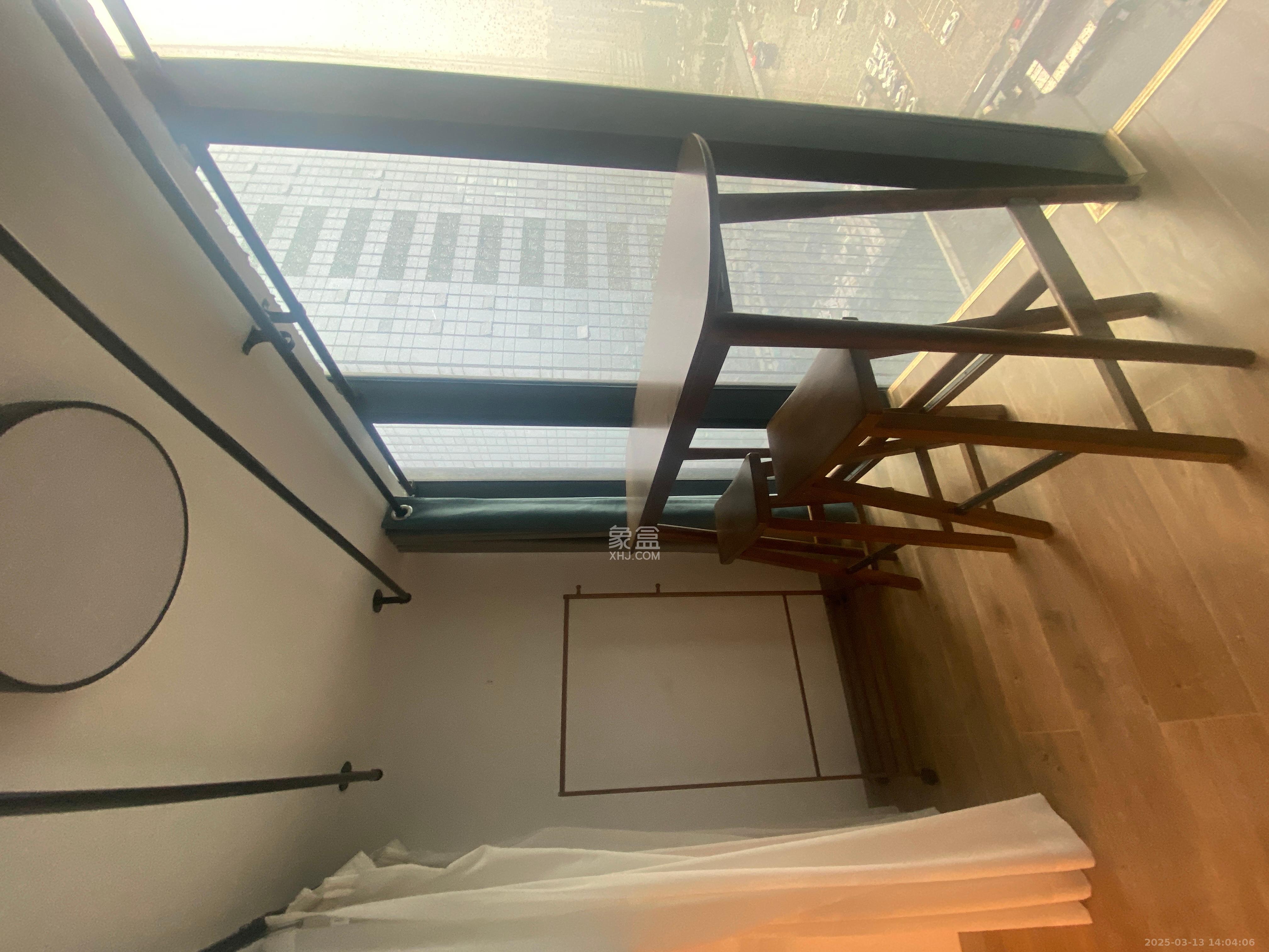 东盈商业广场(华泉城市广场)  1室0厅0卫    2500.0元/月 东盈商业广场(华泉城市广场)  1室0厅0卫    2500.0元/月室内图