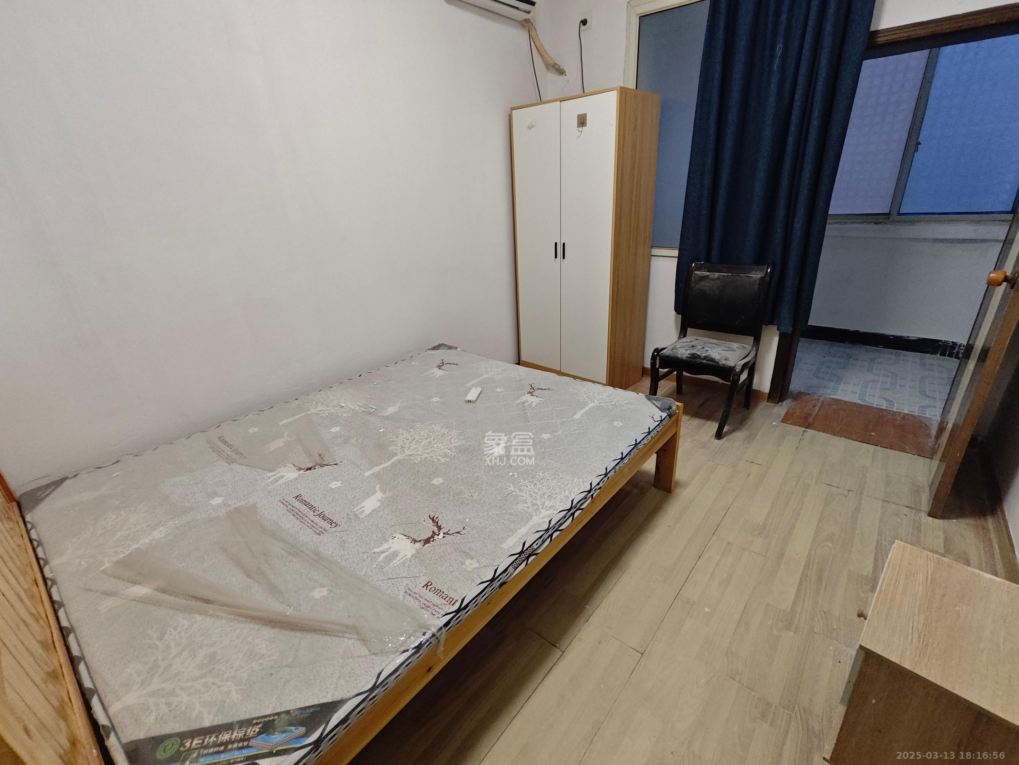 长坡社区  2室2厅1卫   1400.00元/月室内图