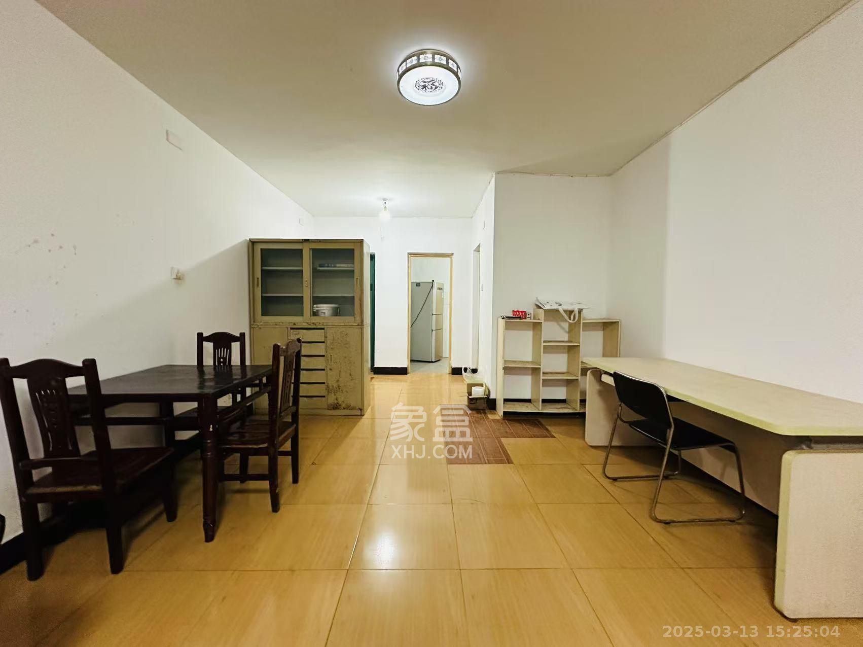 丽都苑  3室2厅1卫    2200.0元/月 丽都苑  3室2厅1卫    2200.0元/月室内图1