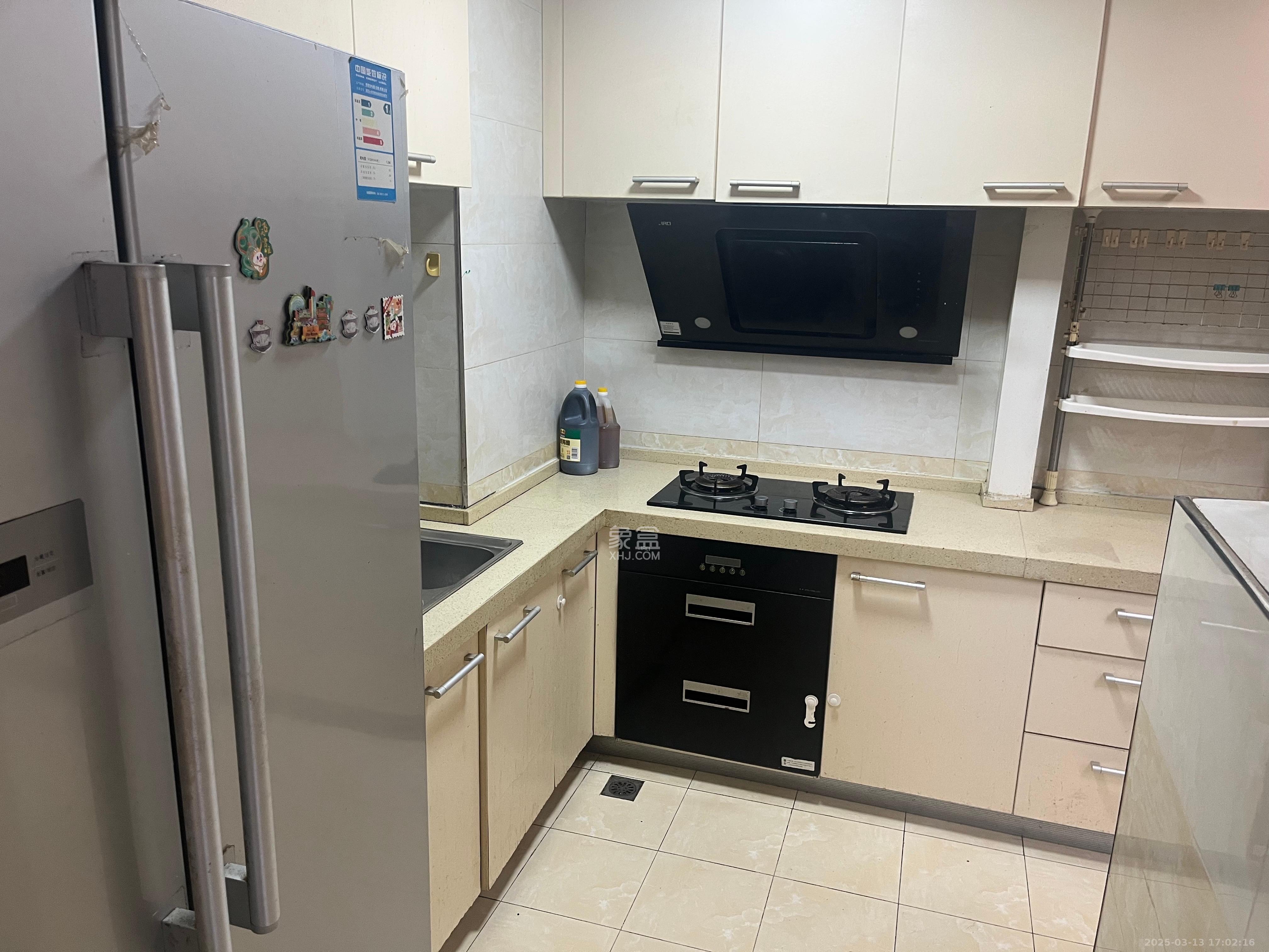 万芙锦城 2室1厅1卫 2000.0元/月 万芙锦城 2室1厅1卫 2000.0元/月室内图