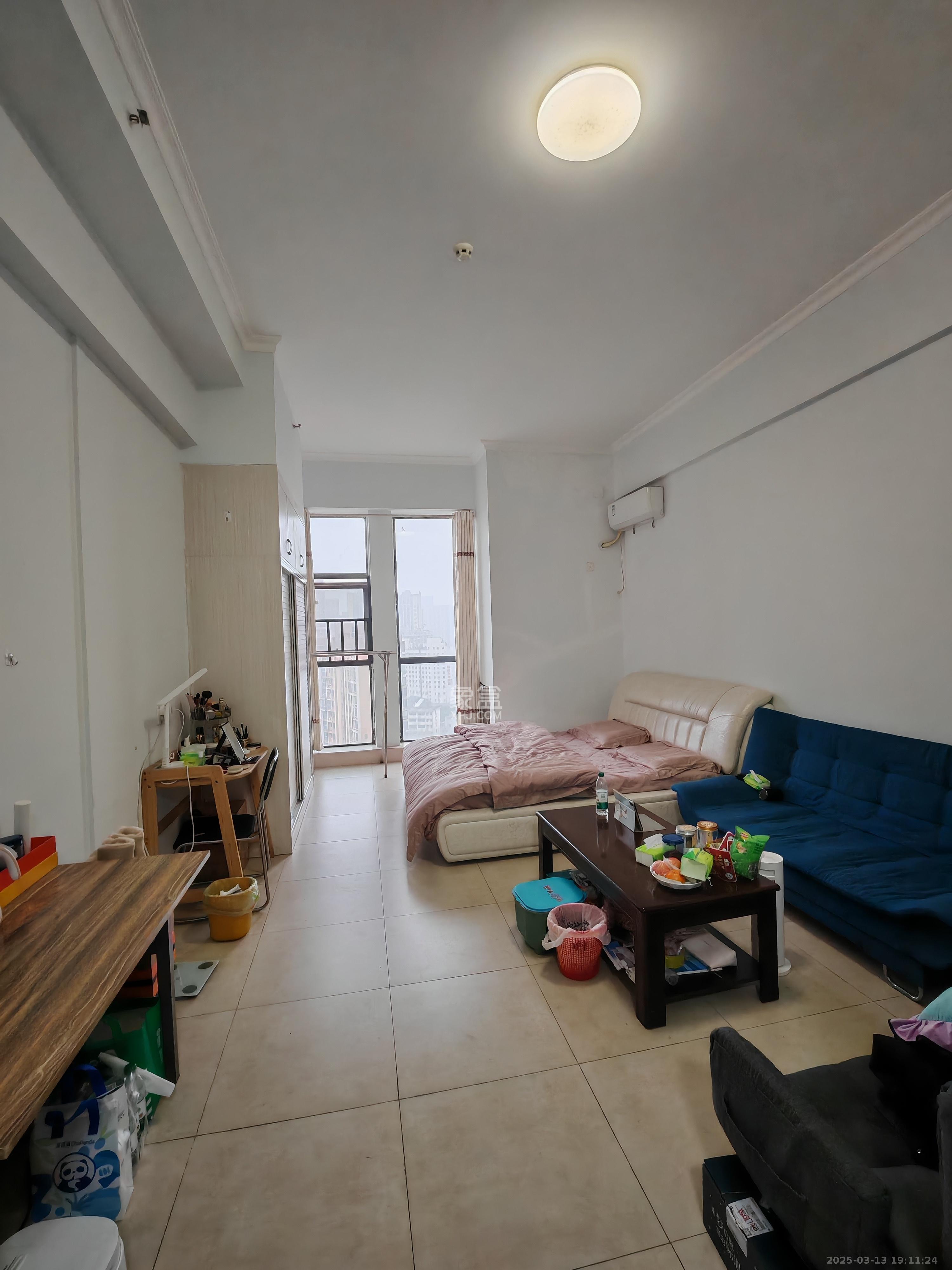 新世界广场 1室1厅1卫 1300.0元/月 新世界广场 1室1厅1卫 1300.0元/月室内图