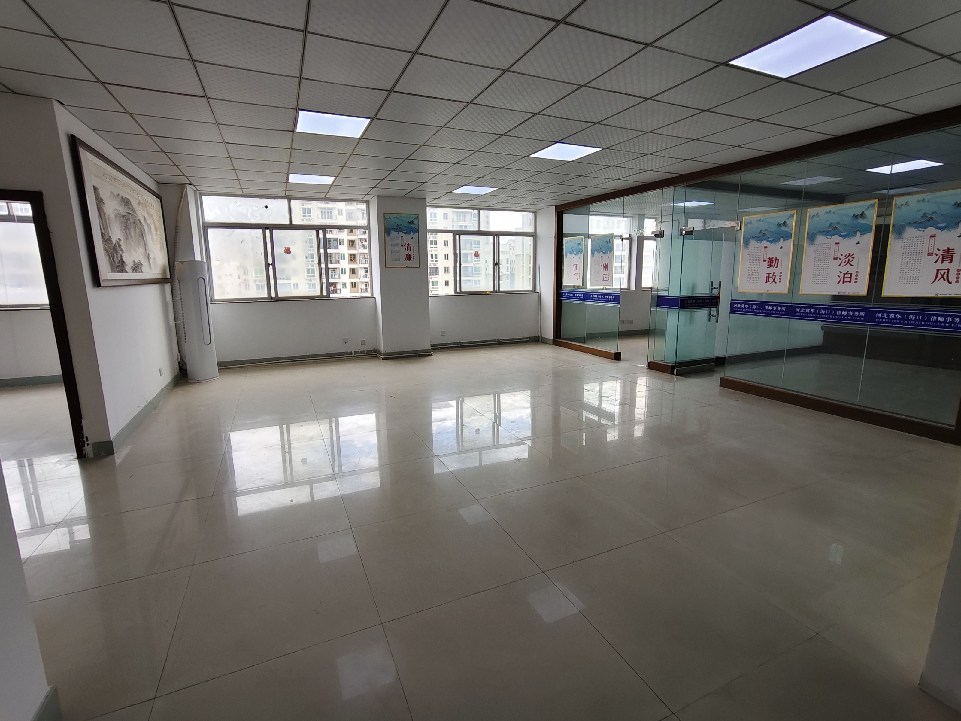 诚田大厦 4室2厅2卫 6000.0元/月 诚田大厦 4室2厅2卫 6000.0元/月室内图