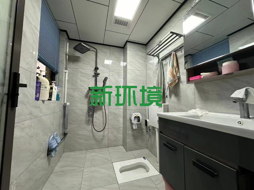 昊天珑璟湾 3室2厅1卫 69.8万 昊天珑璟湾 3室2厅1卫 69.8万客厅