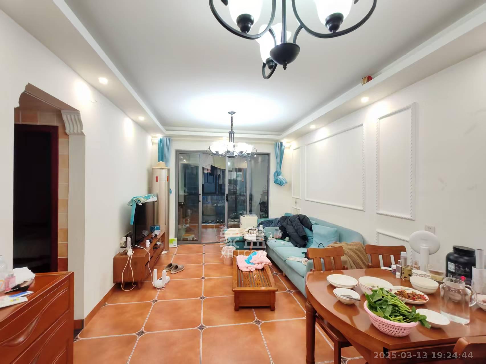 中交中央公园D4区 3室1厅1卫 2800.0元/月 中交中央公园D4区 3室1厅1卫 2800.0元/月室内图