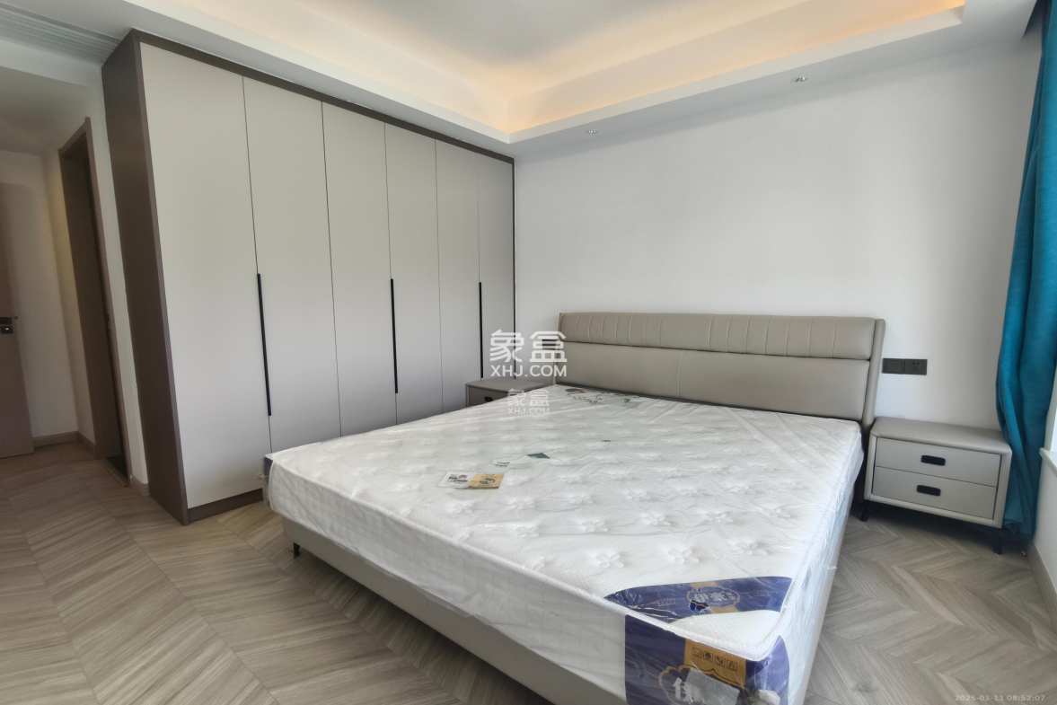 臻园  3室2厅2卫    3500.0元/月 臻园  3室2厅2卫    3500.0元/月室内图