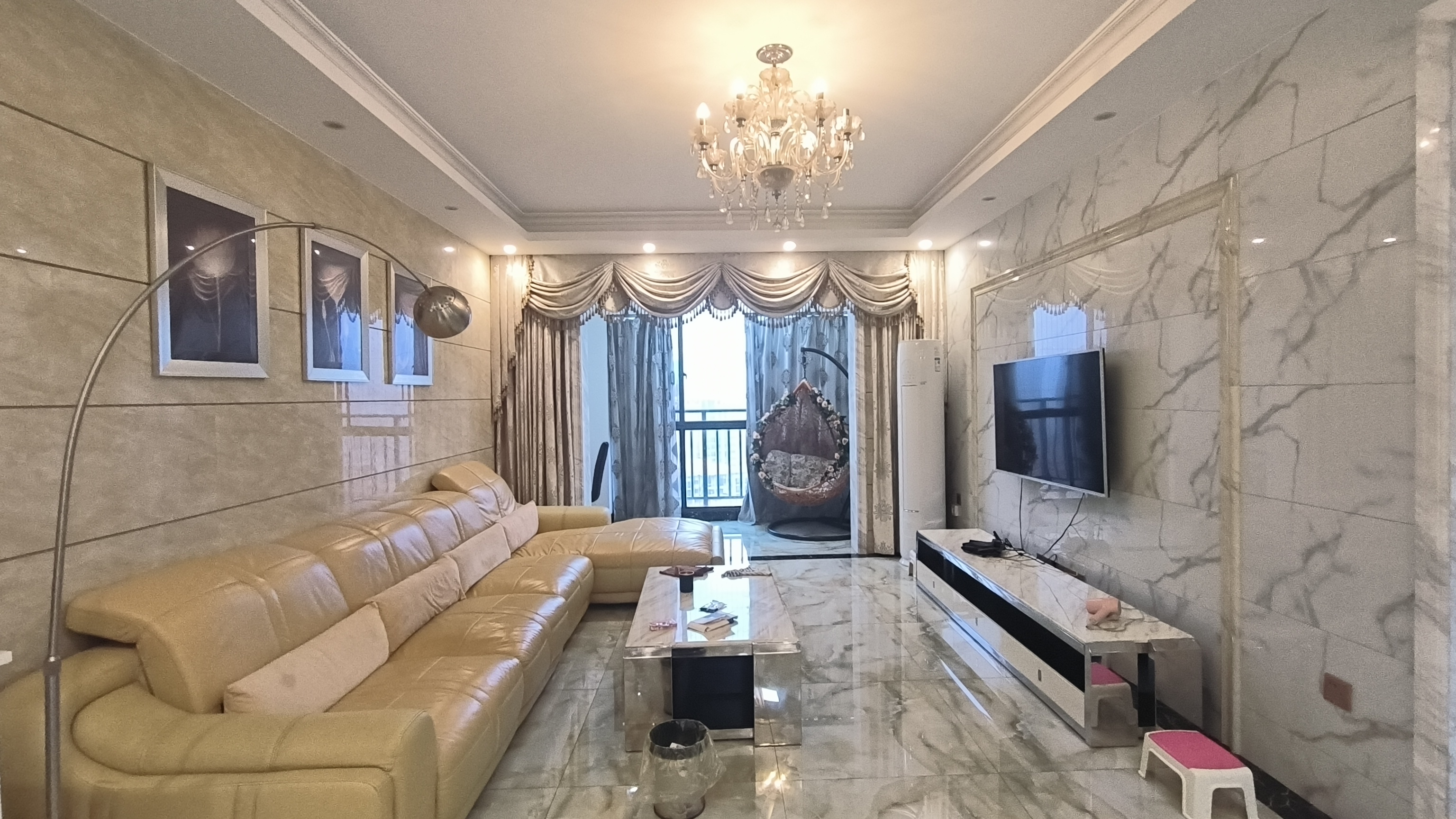 天酬尚都  2室2厅1卫    2400.0元/月